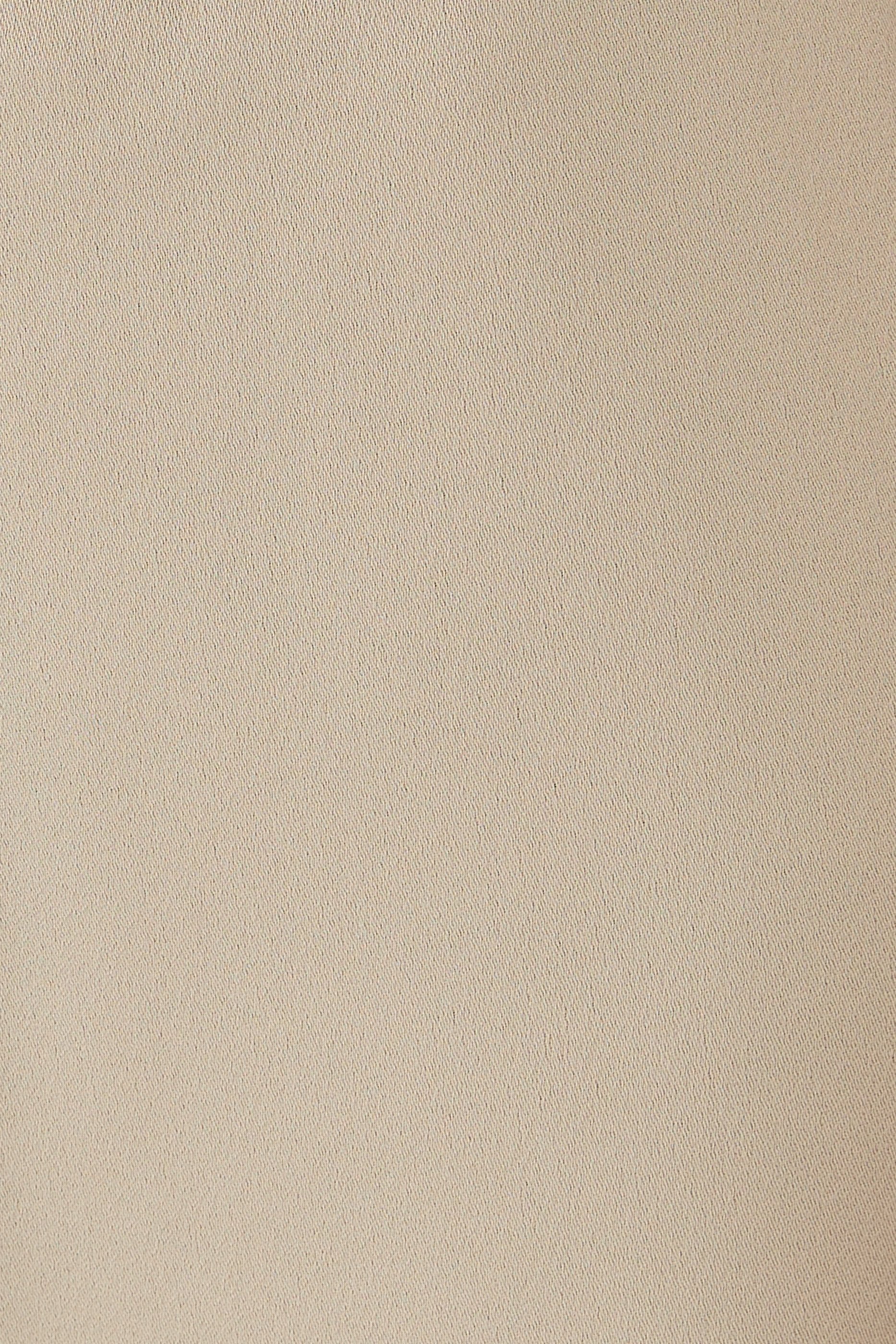 بنطال كاجوال من تشكيلة الملابس شبه الرسمية