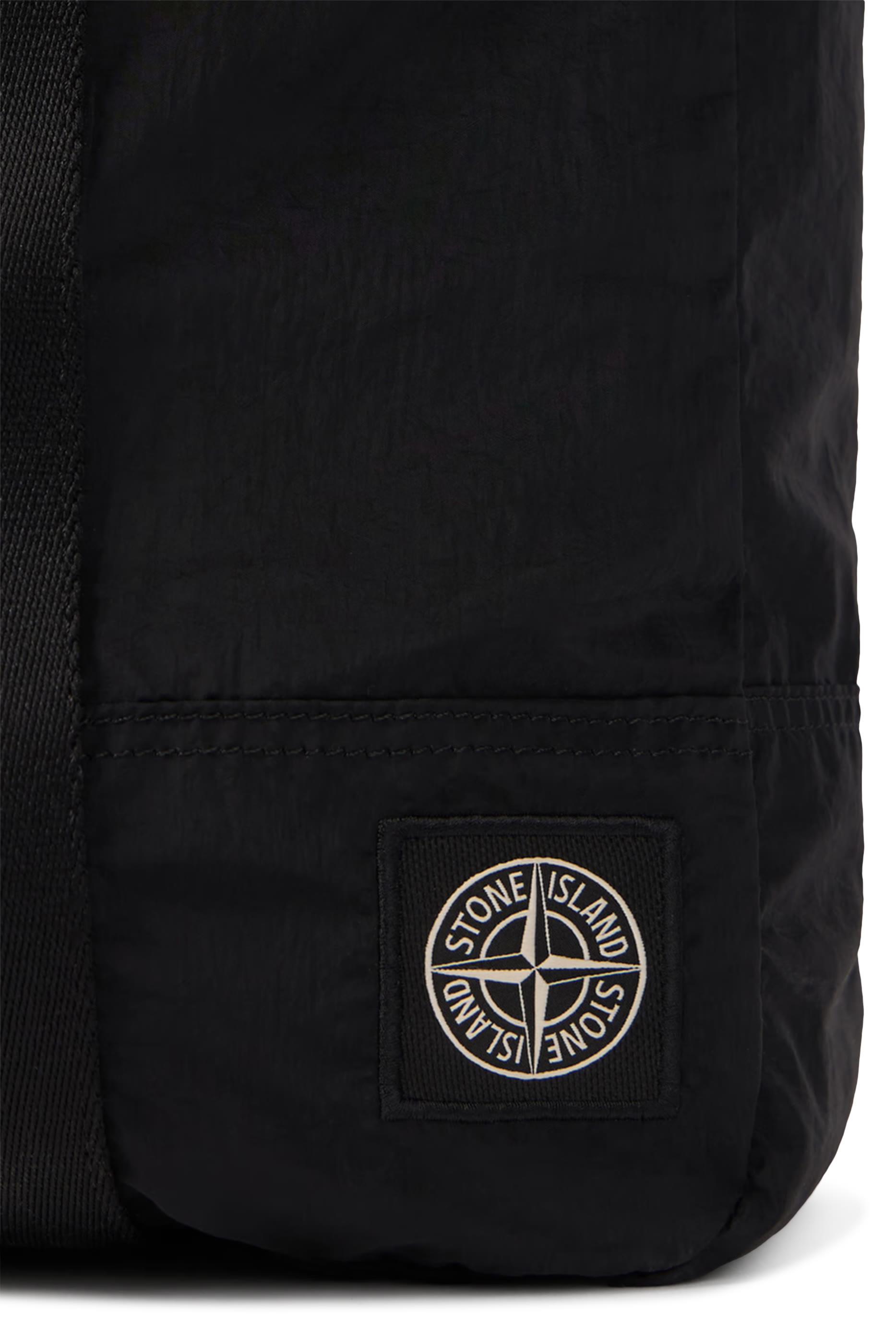 حقيبة باوتش