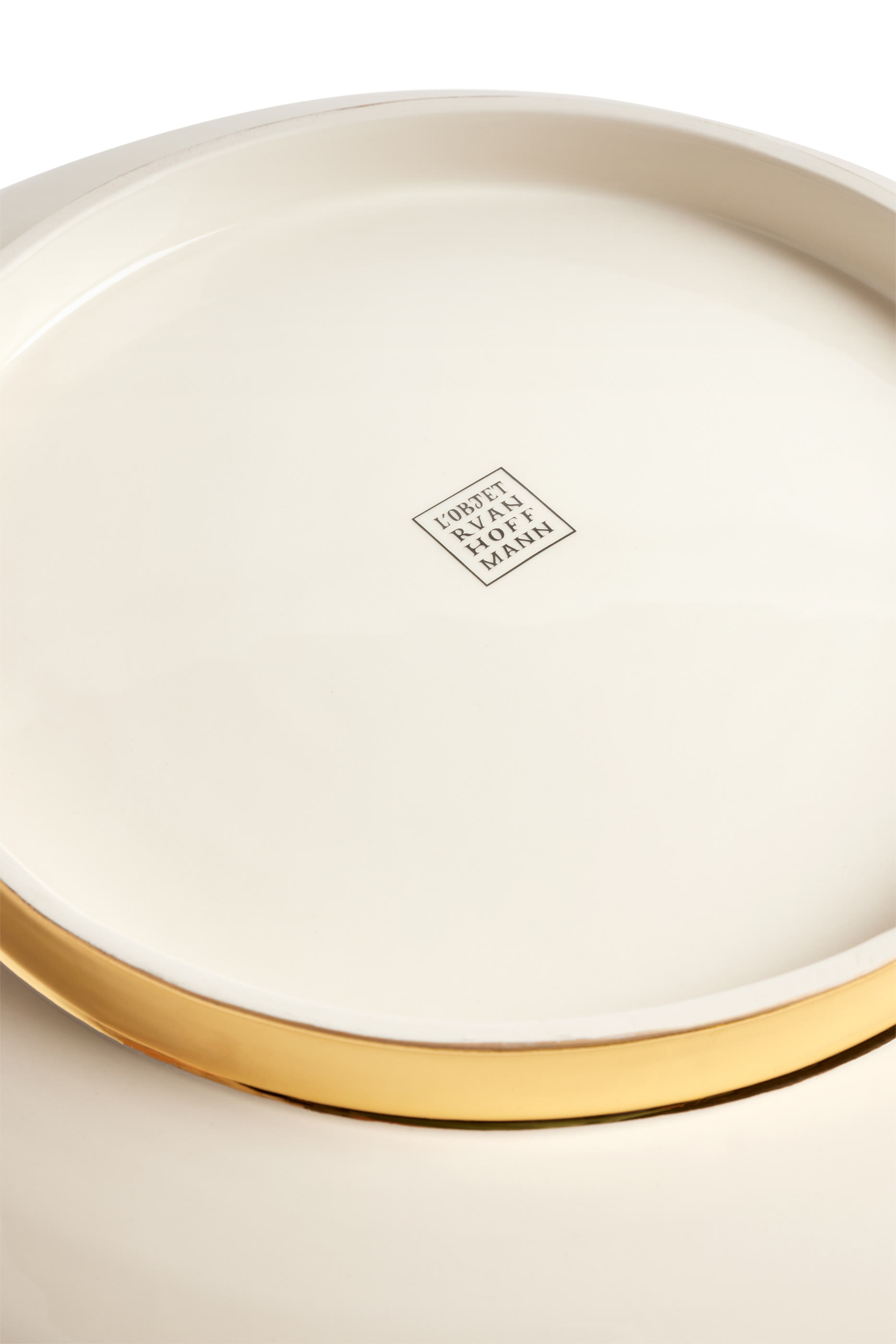 طبق روان هوفمان كبير