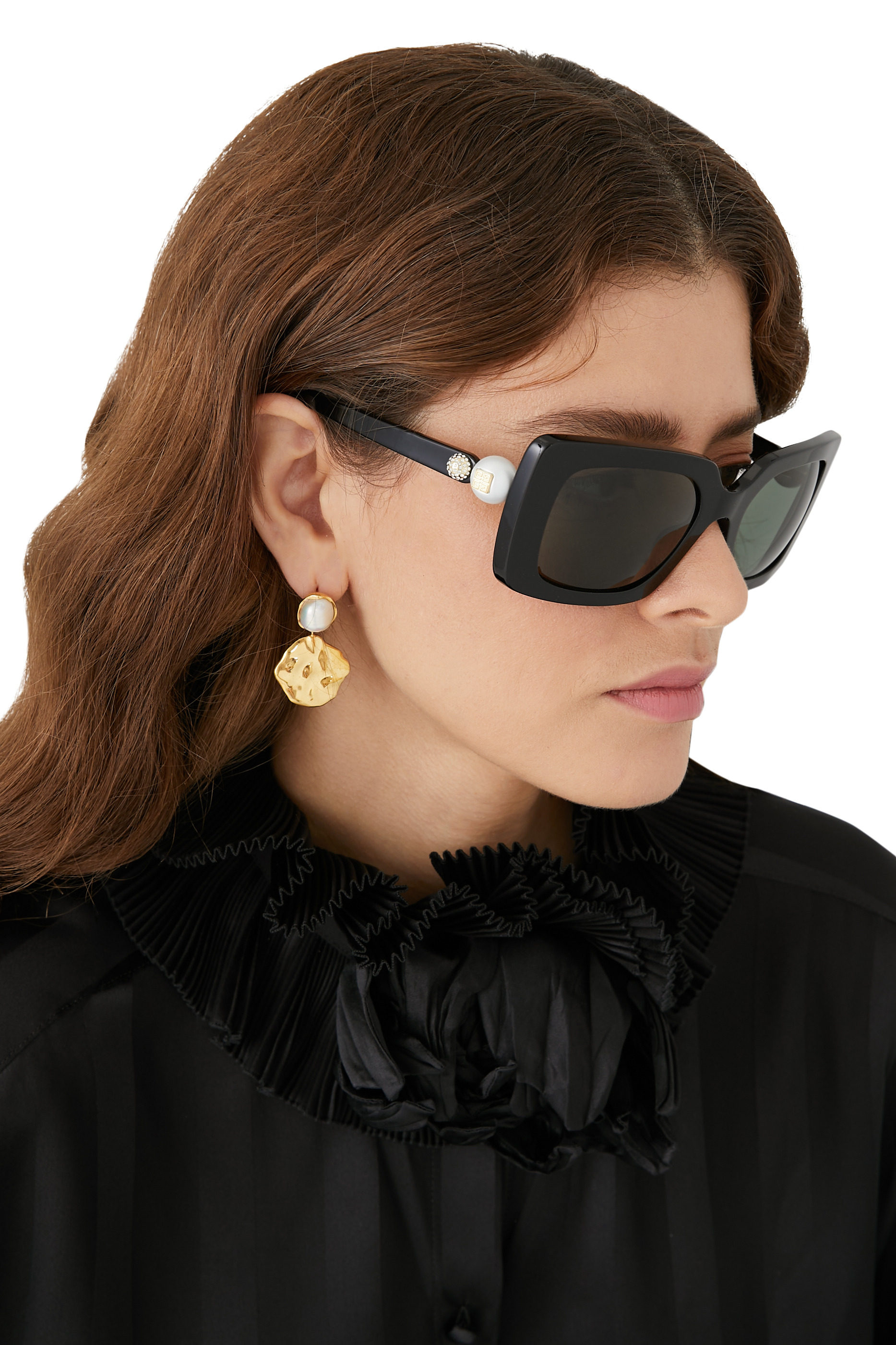 نظارة شمسية بإطار سميك ولؤلؤ