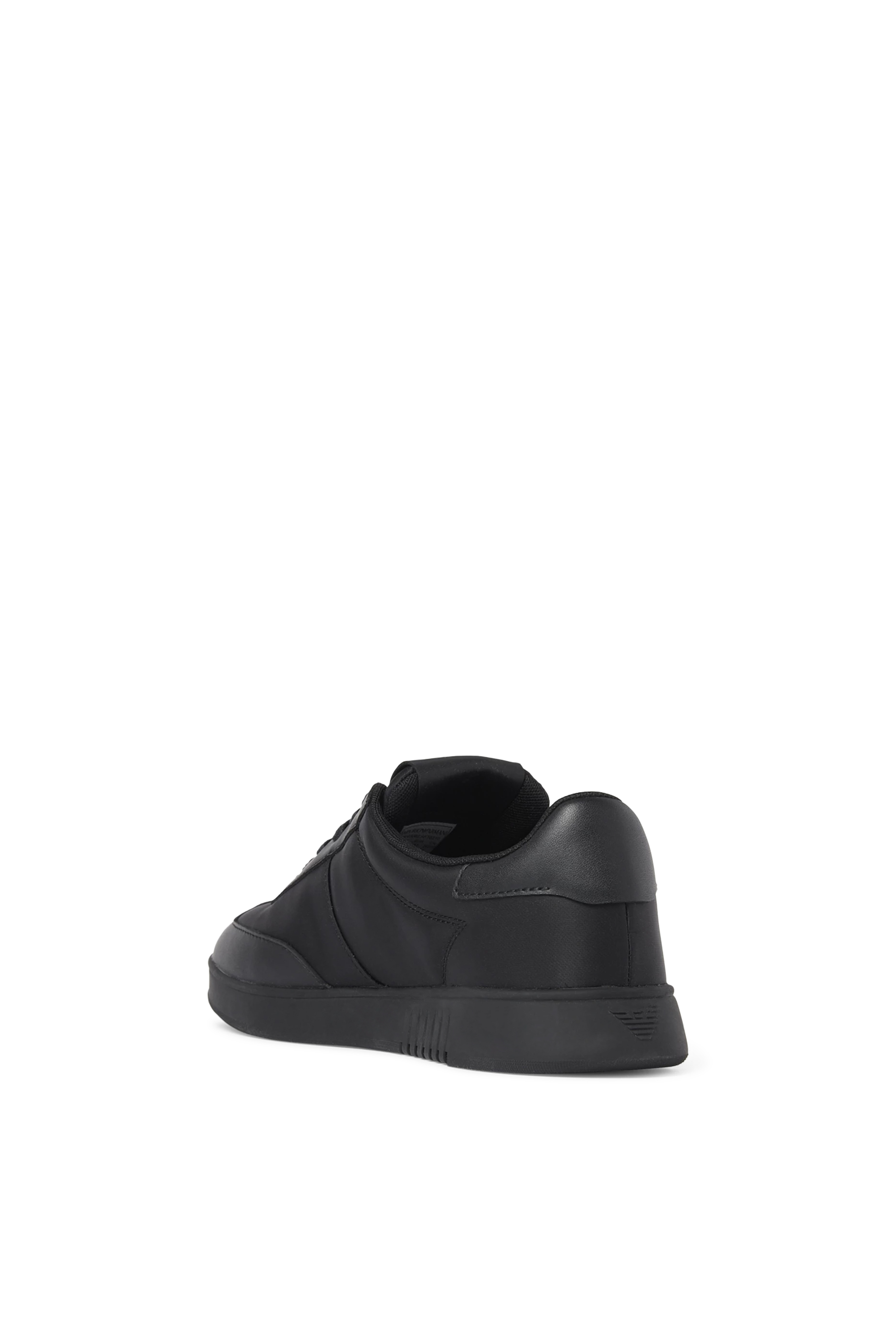 سنيكرز بشعار الماركة