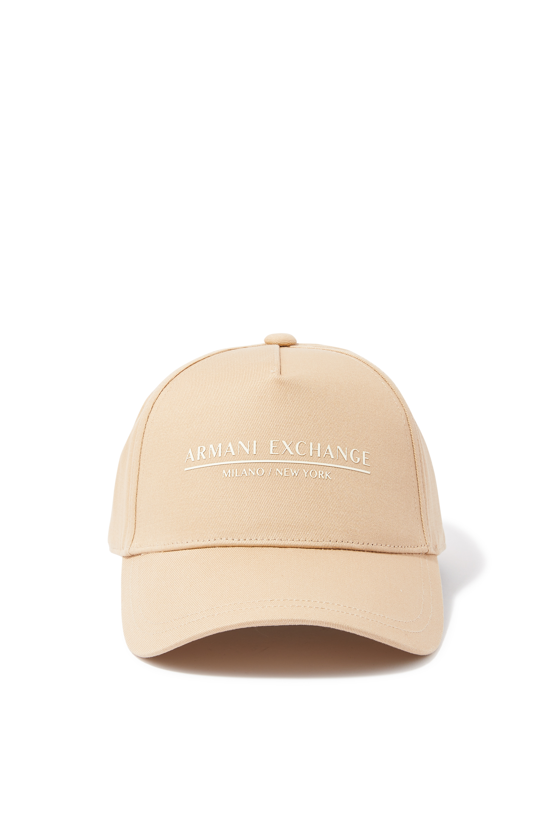 كاب بشعار الماركة