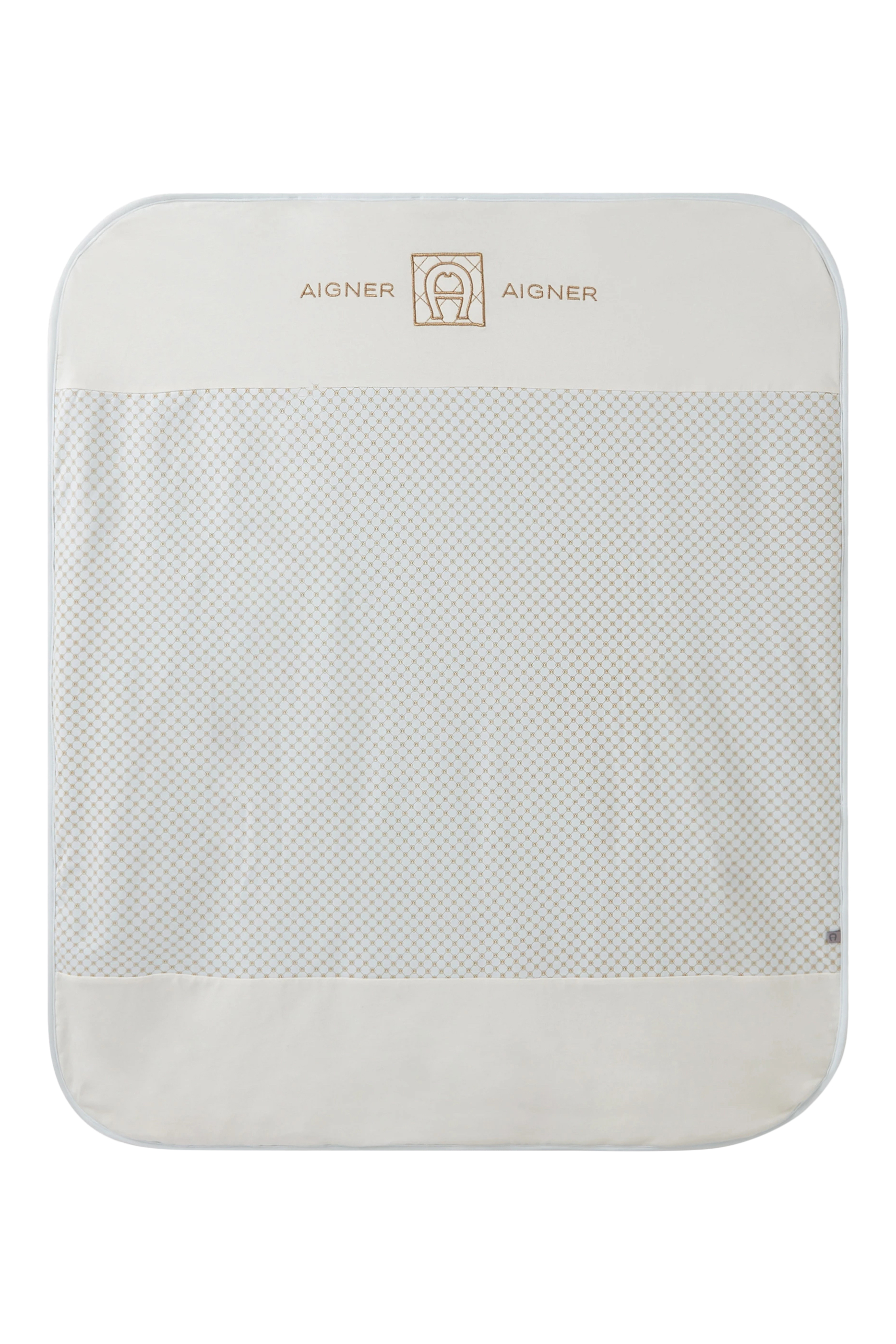 بطانية بطبعة شعار الماركة للأطفال