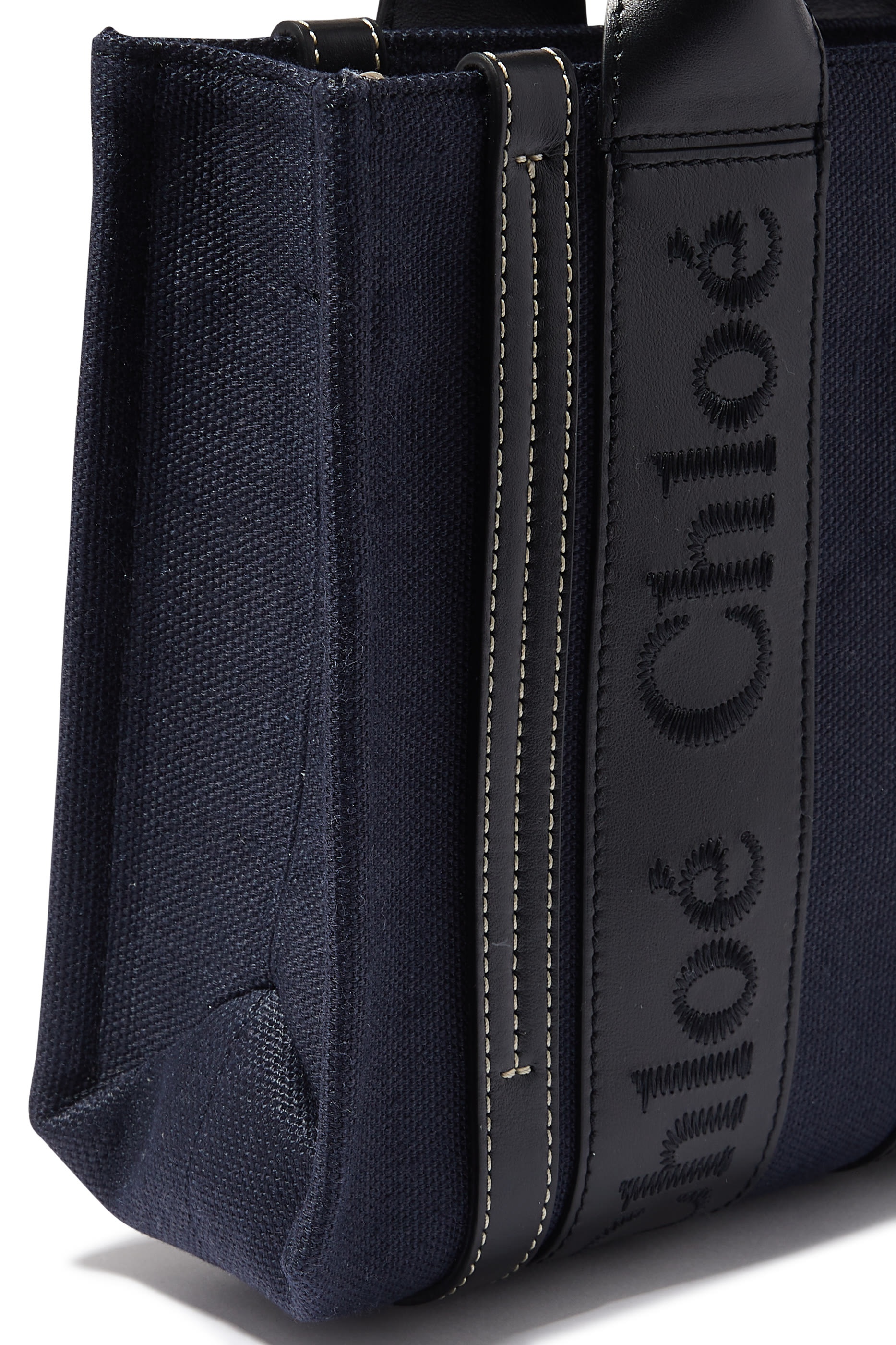 حقيبة يد وودي صغيرة