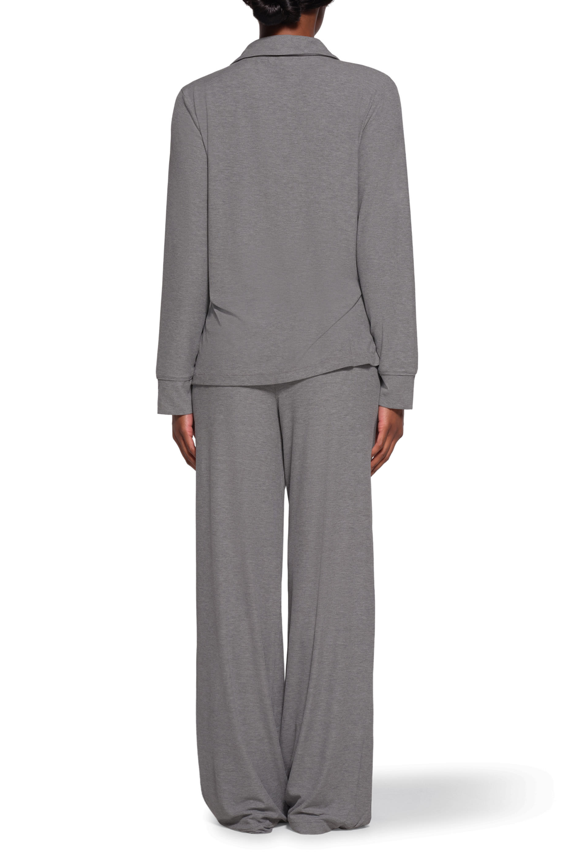 طقم نوم لونج ناعم