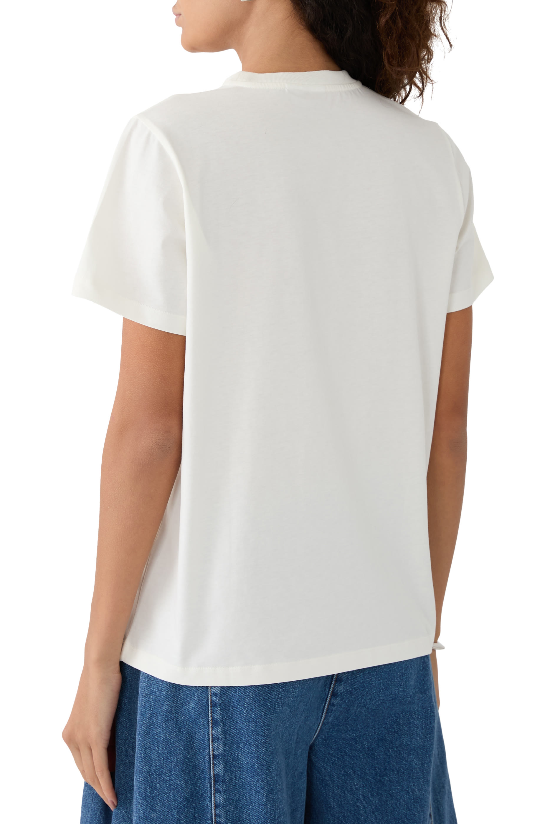 تيشيرت بطبعة غرافيكية