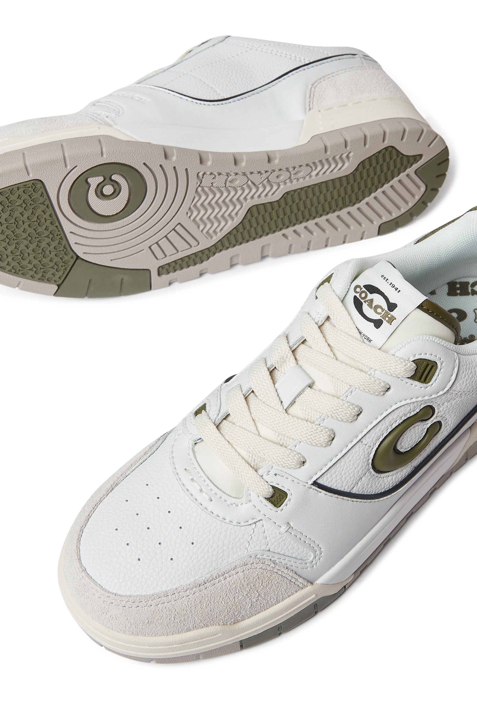 سنيكرز سوهو