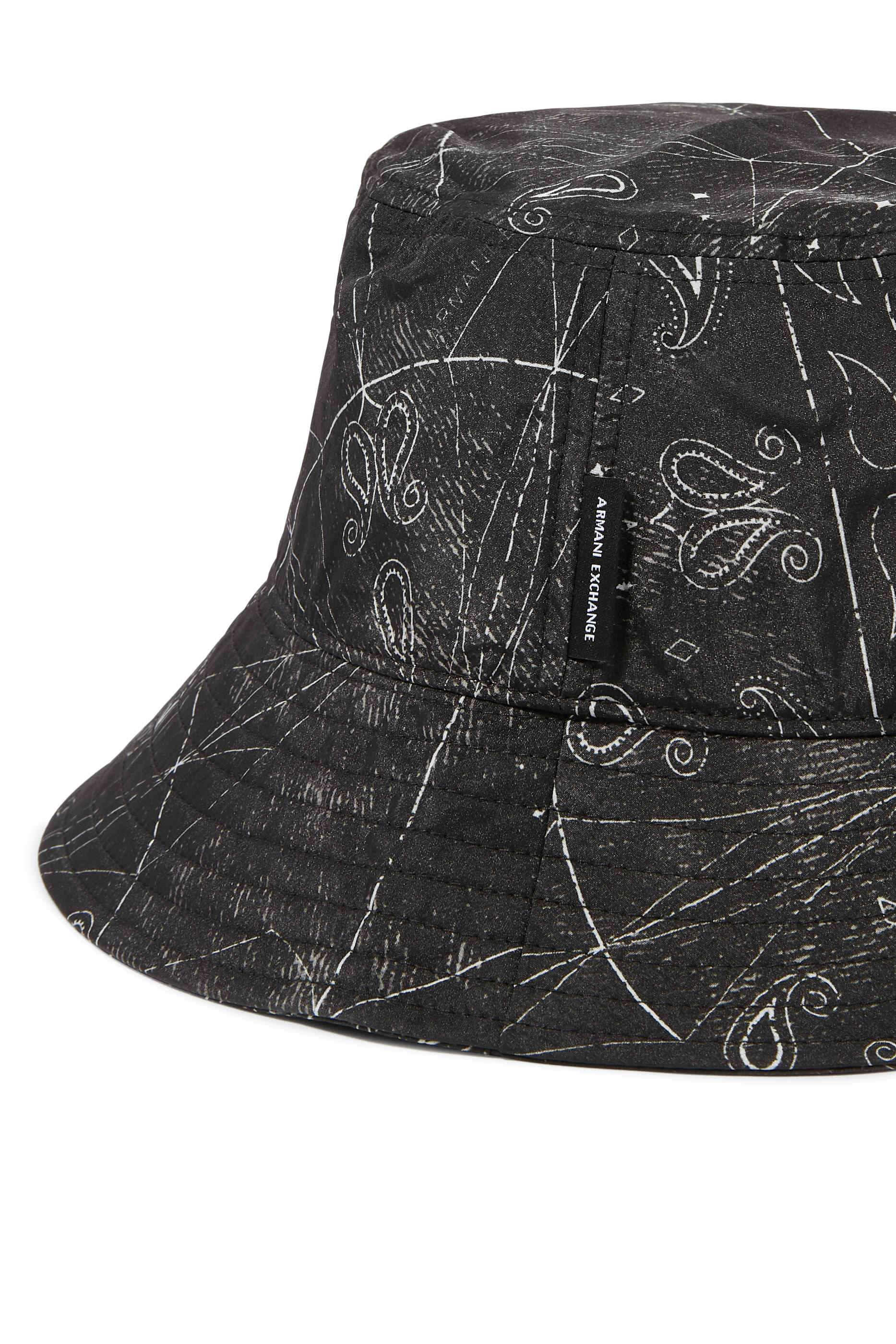 قبعة باكيت مزينة بالكامل