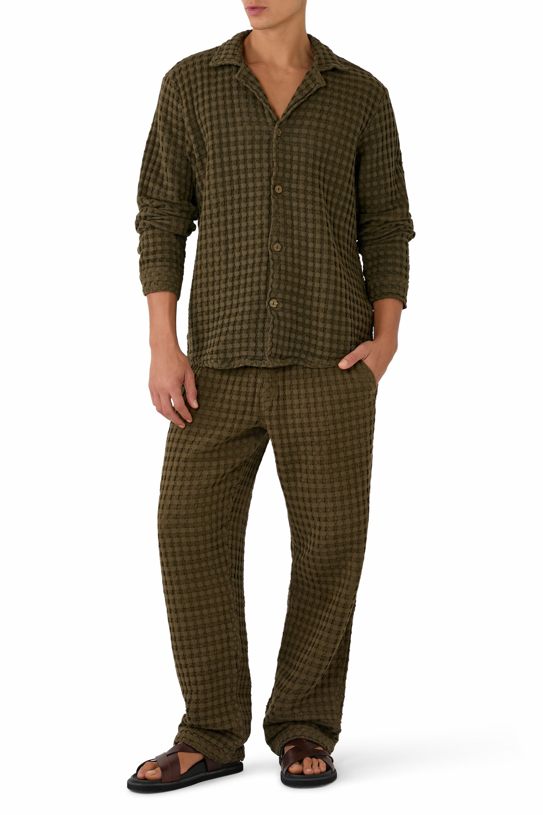 قميص تيرتل بياقة بنمط كوبي بأكمام طويلة بنسيج وافل