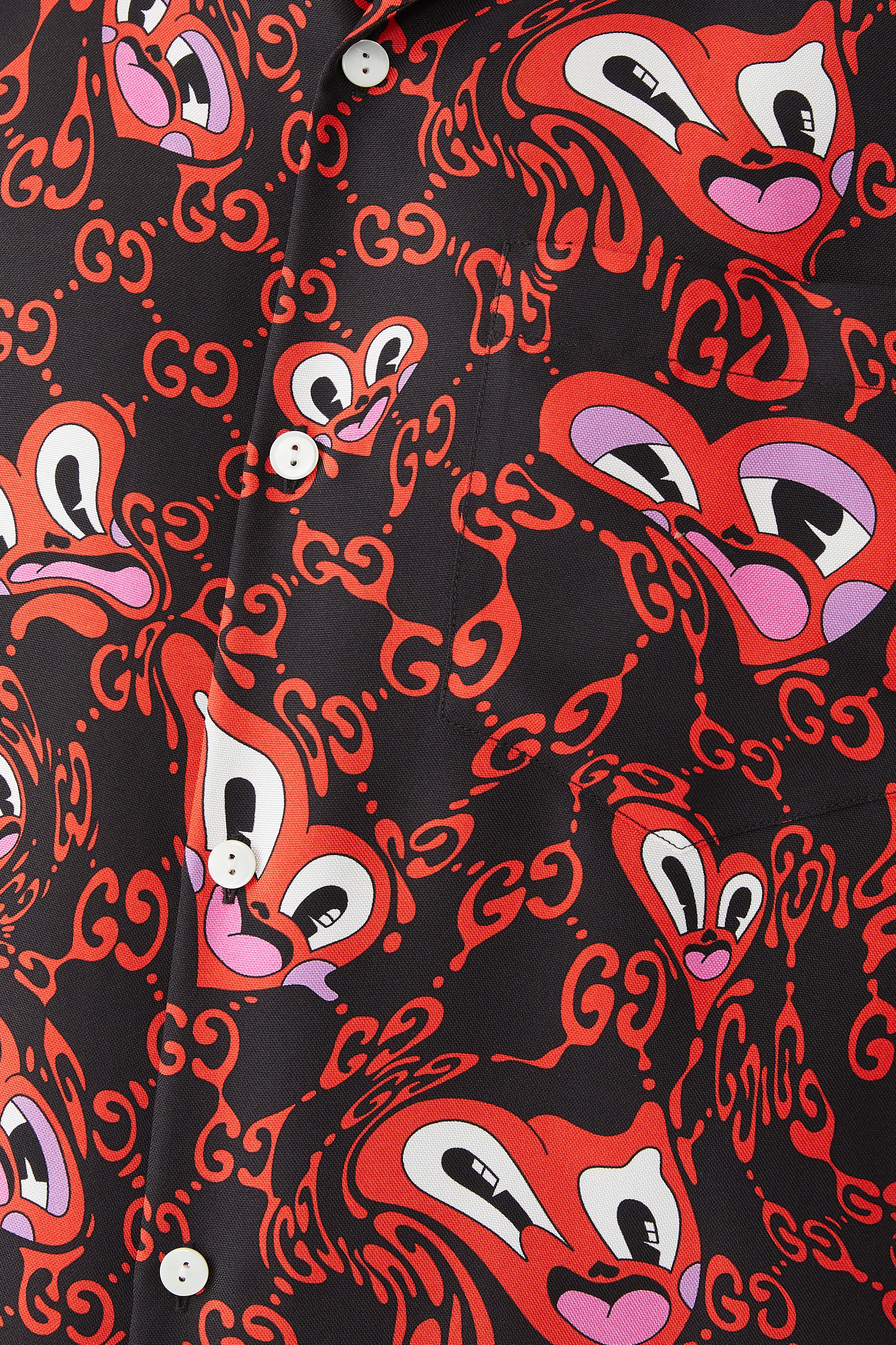 قميص بولينج حرير بنقشة قلوب وحرفي شعار الماركة