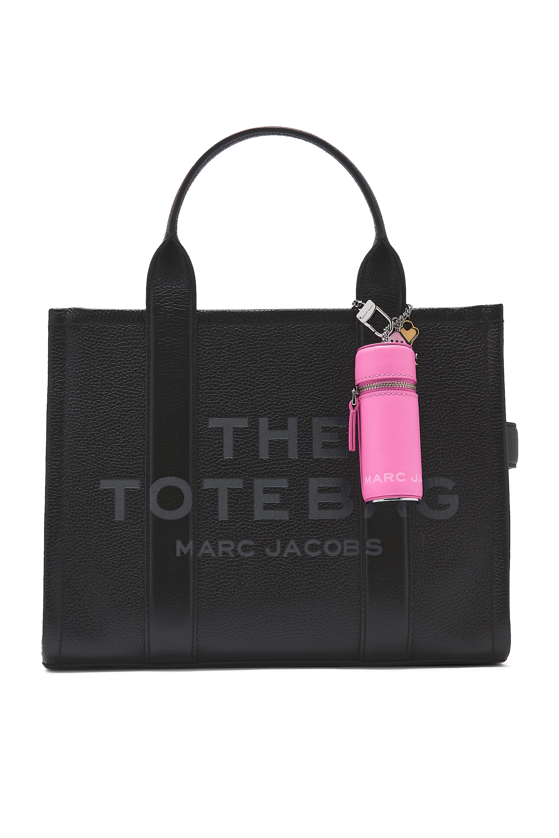 حلية بتصميم أحمر شفاه