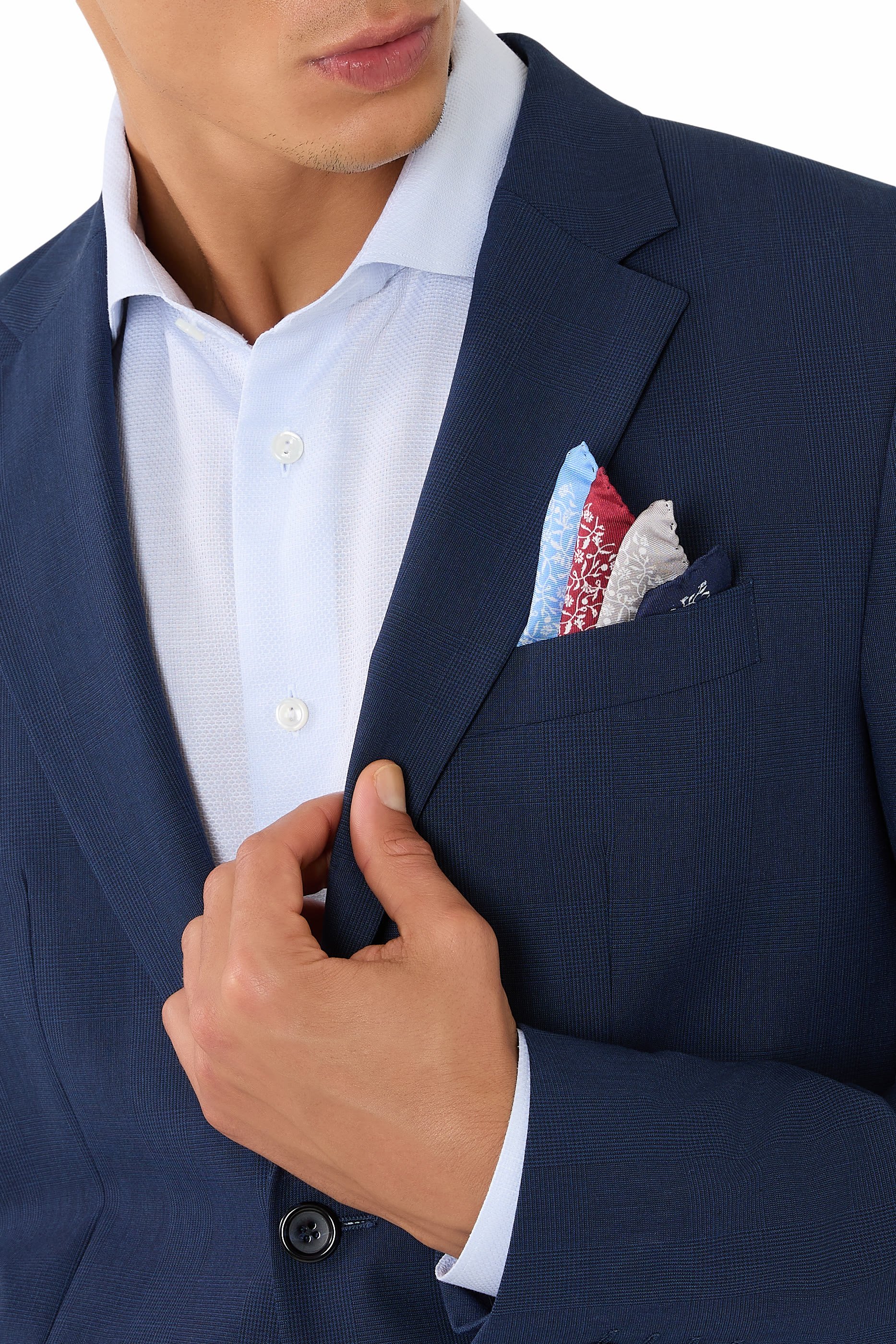 منديل جيب مقسم لأربعة مربعات بنقشة زهور حرير