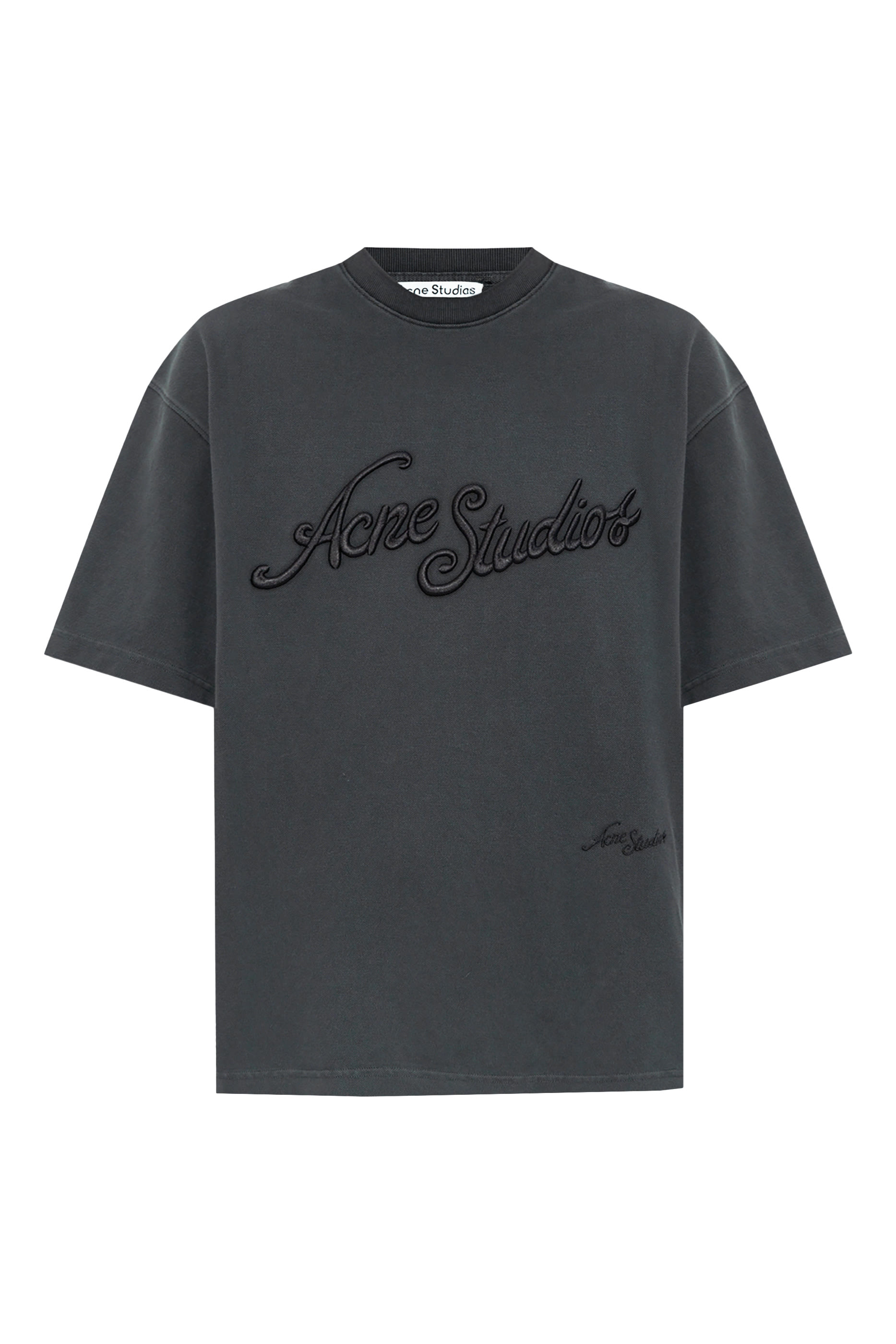 تيشيرت بشعار الماركة