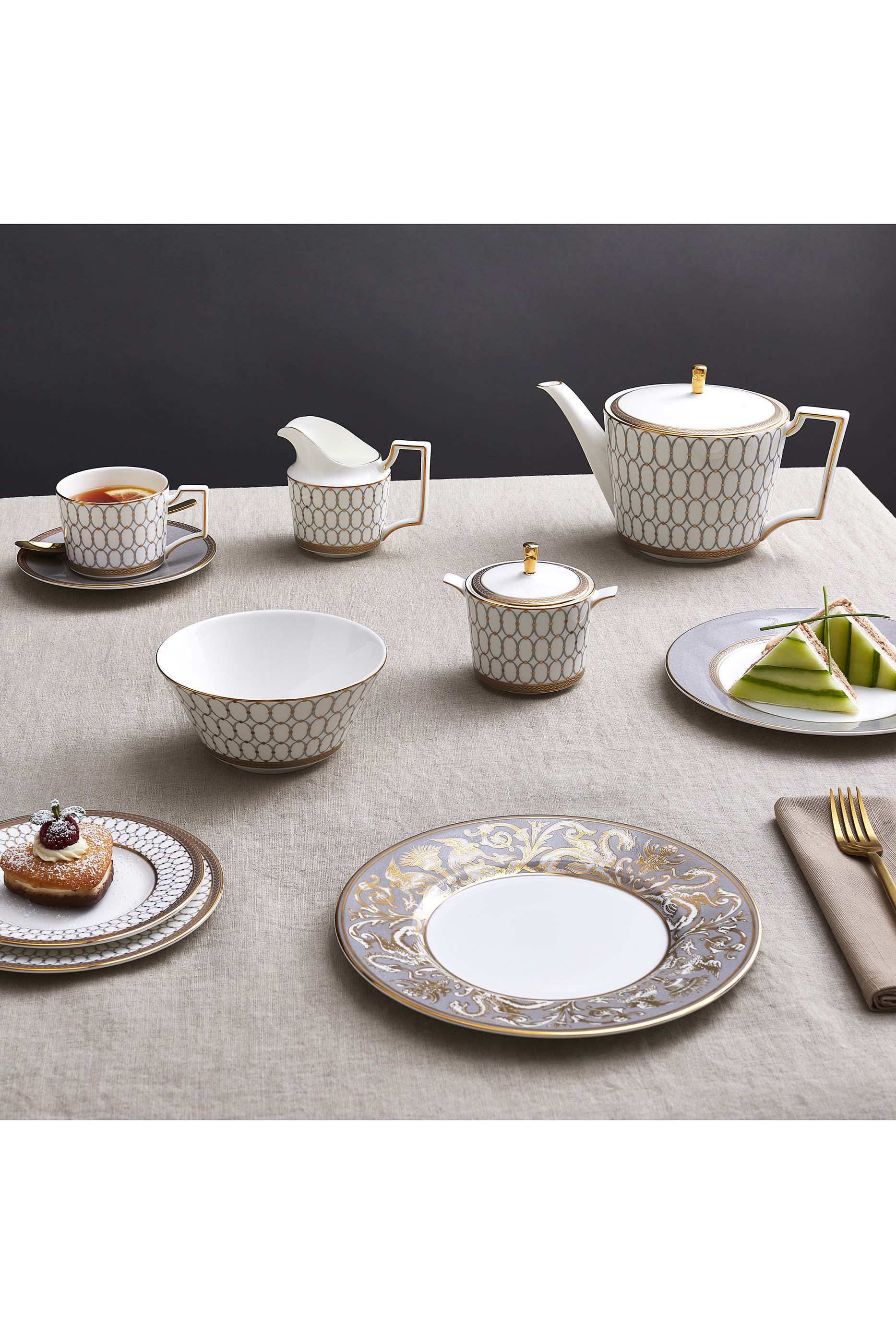 طقم وعاء سكر وإبريق كريمة رينيسانس رمادي