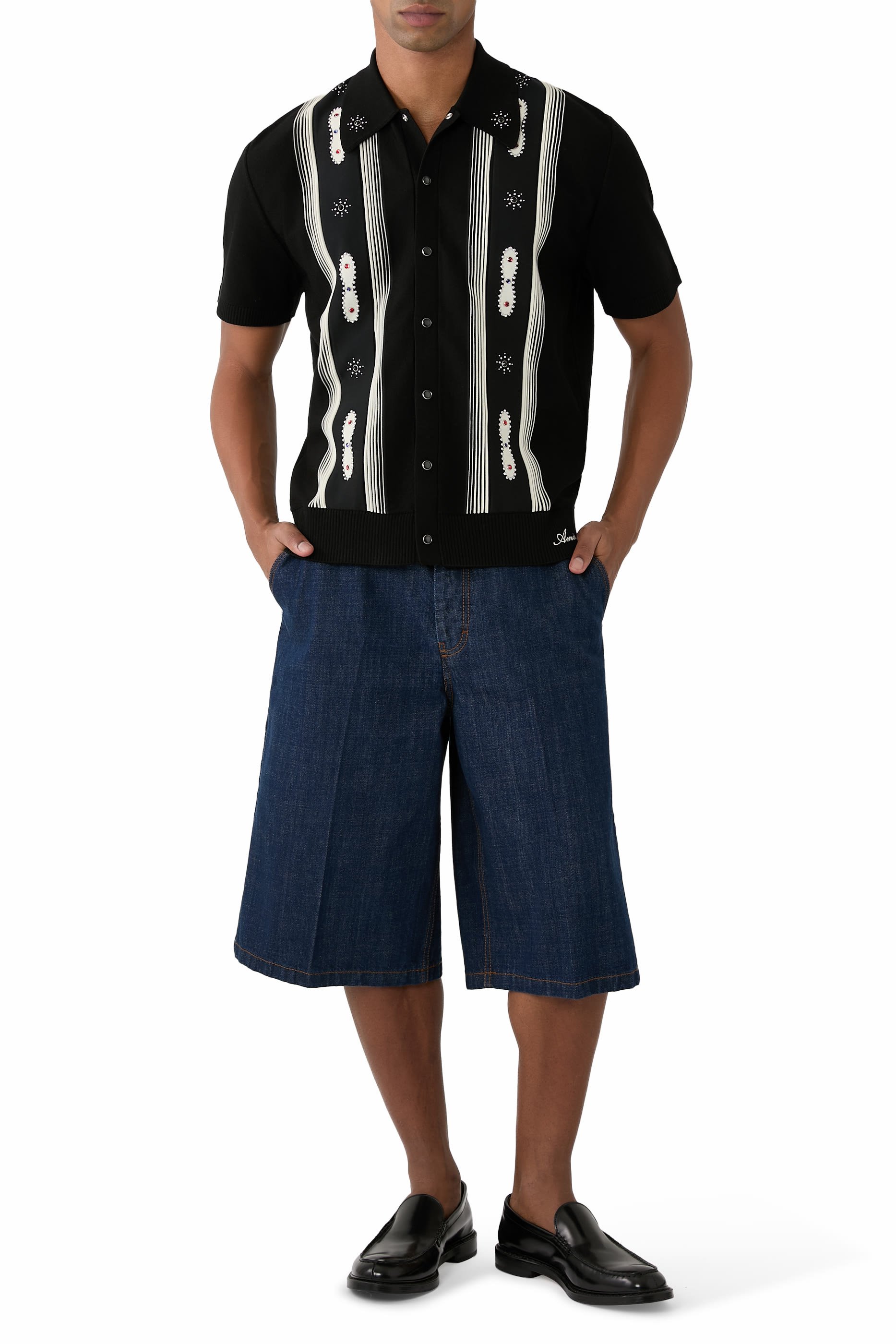 قميص مخطط مزين بأحجار