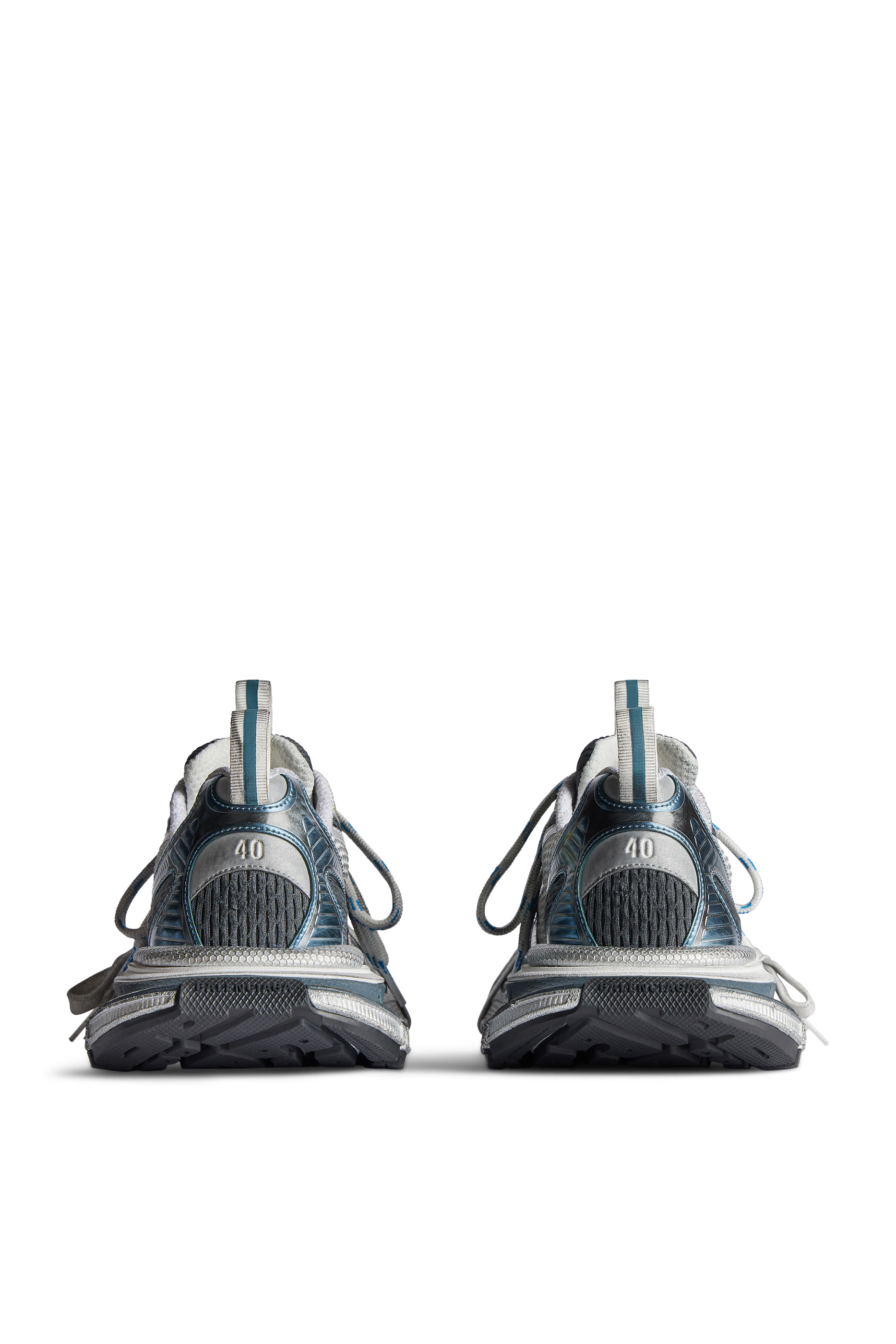 سنيكرز 3 اكس إل