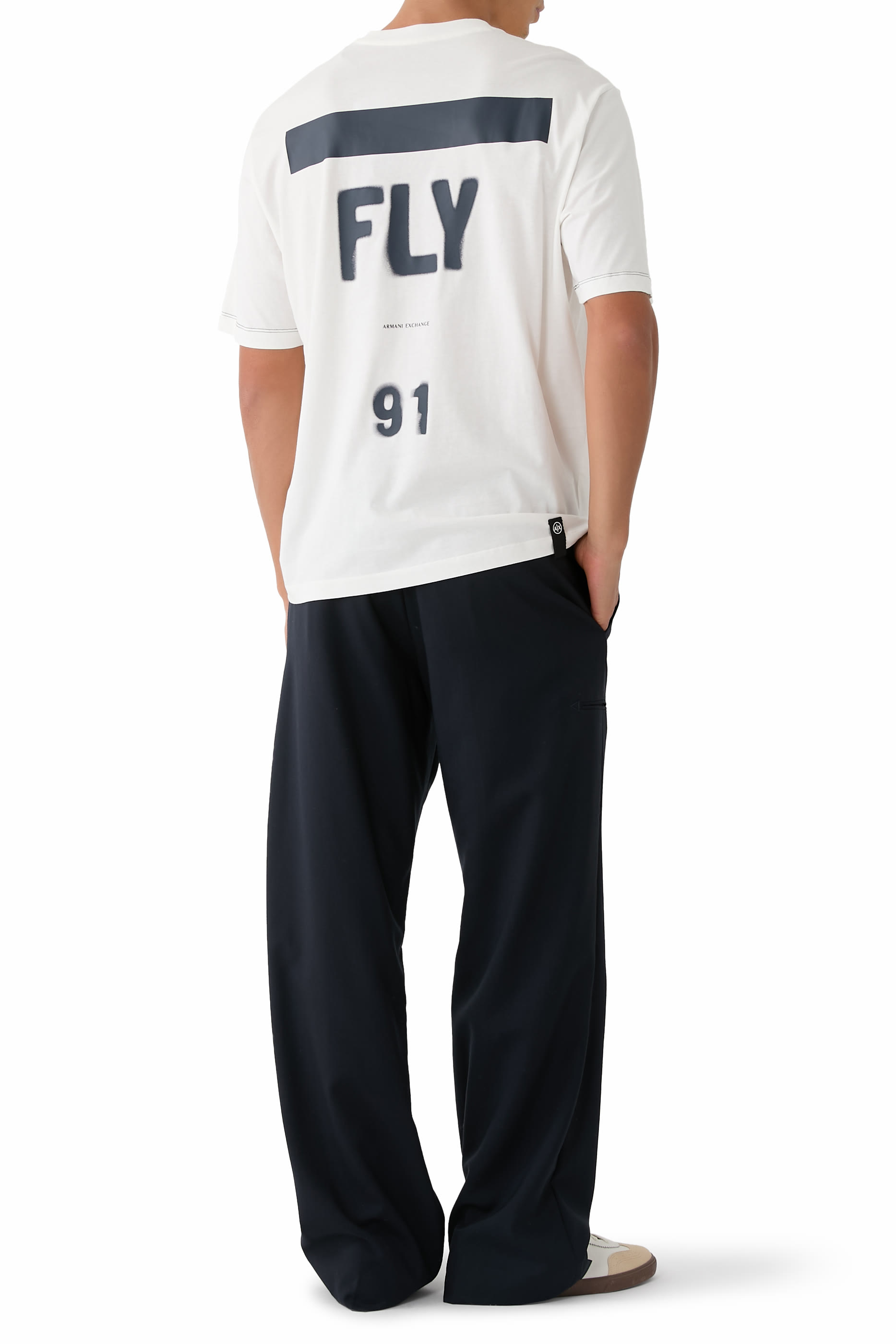 تيشيرت مارينا 91 بشعار الماركة في الخلف