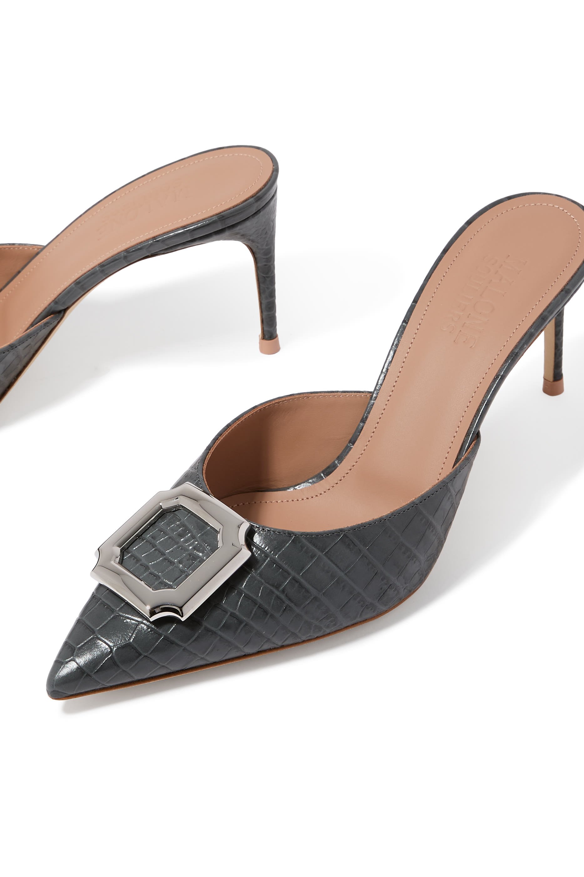 حذاء مونا مفتوح من الخلف 70 بمقدمة مدببة جلد لامع