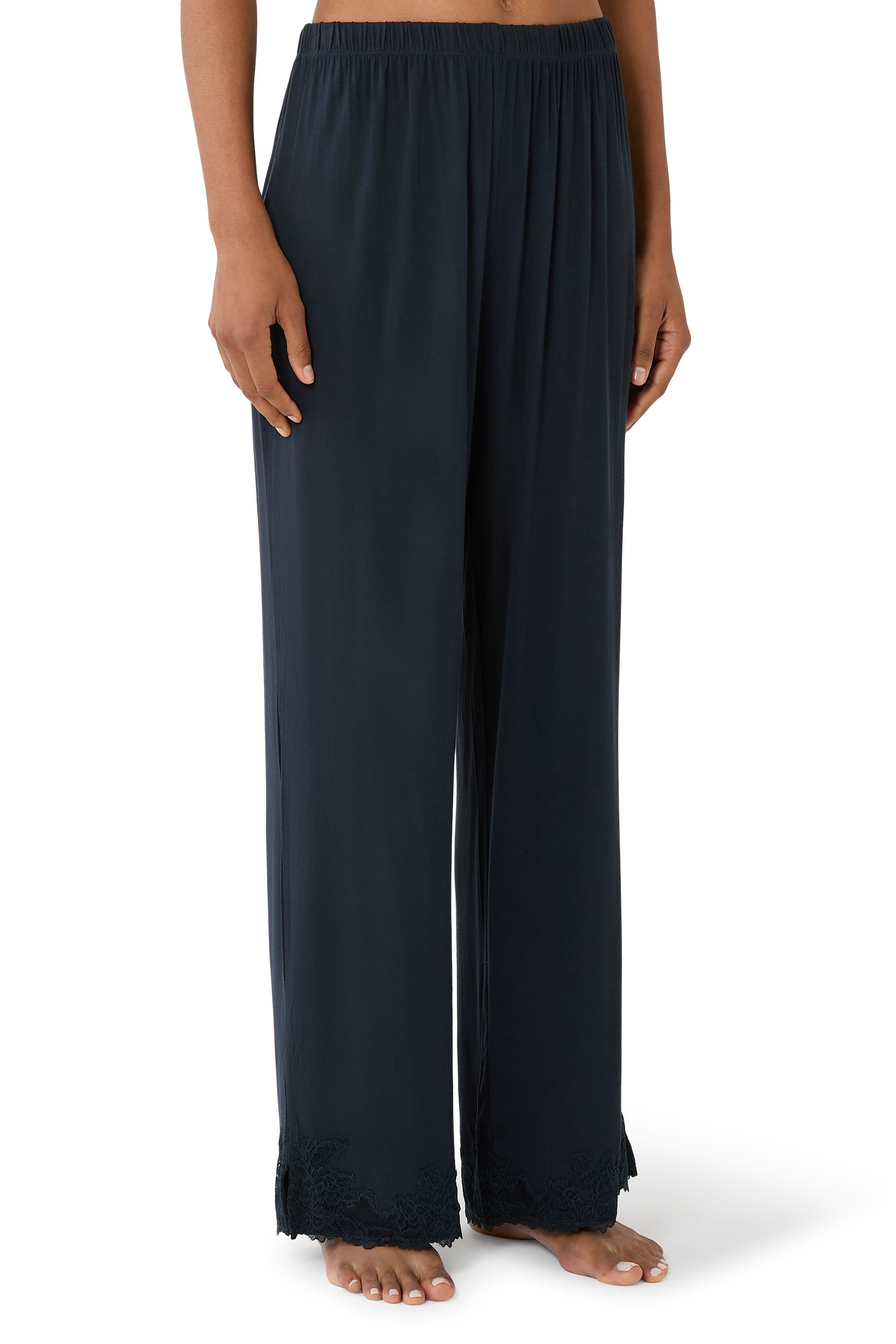 طقم بيجامة جيرسيه بأكمام طويلة وأجزاء دانتيل