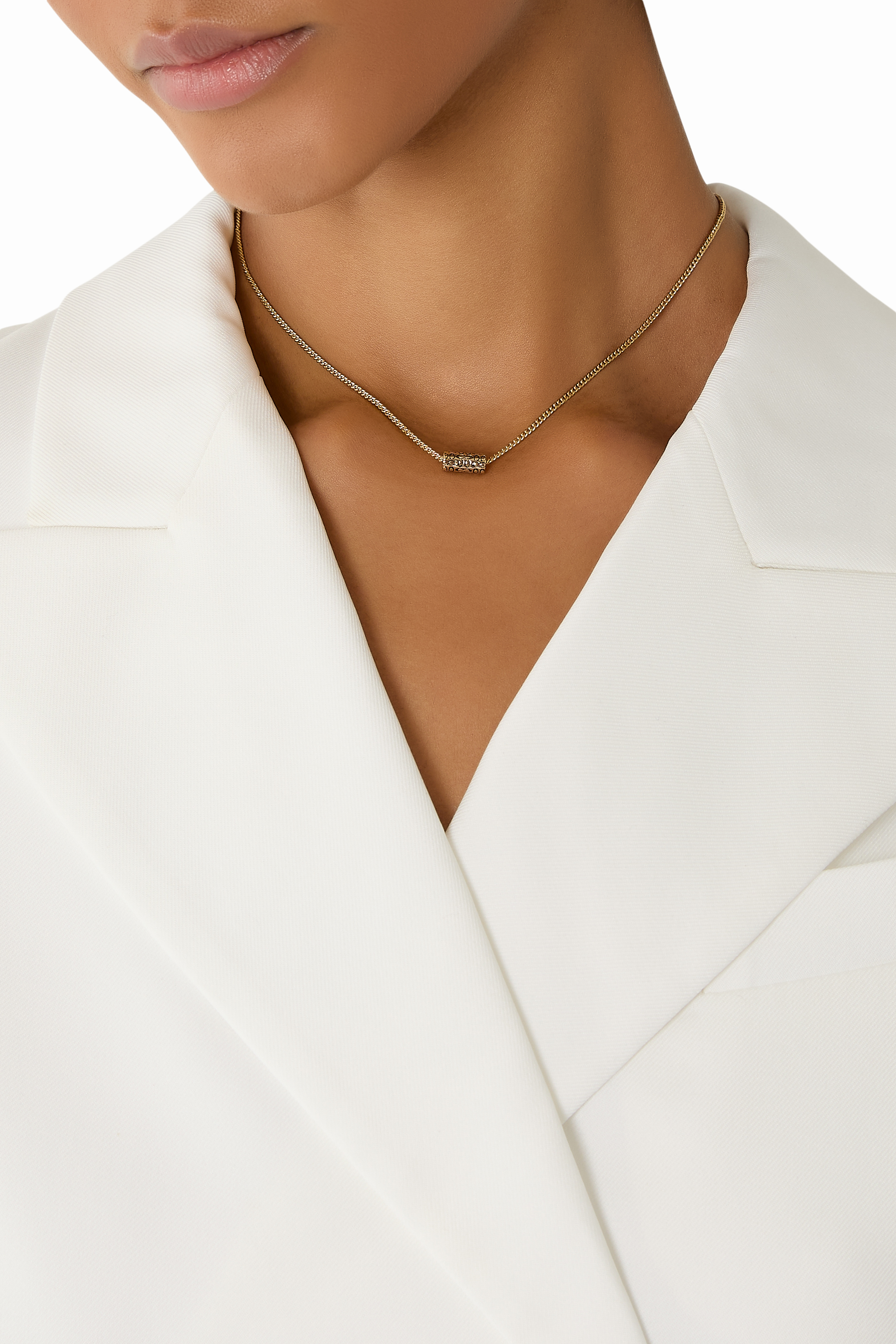 قلادة بحلية قصيرة بتصميم أنبوب مبطن