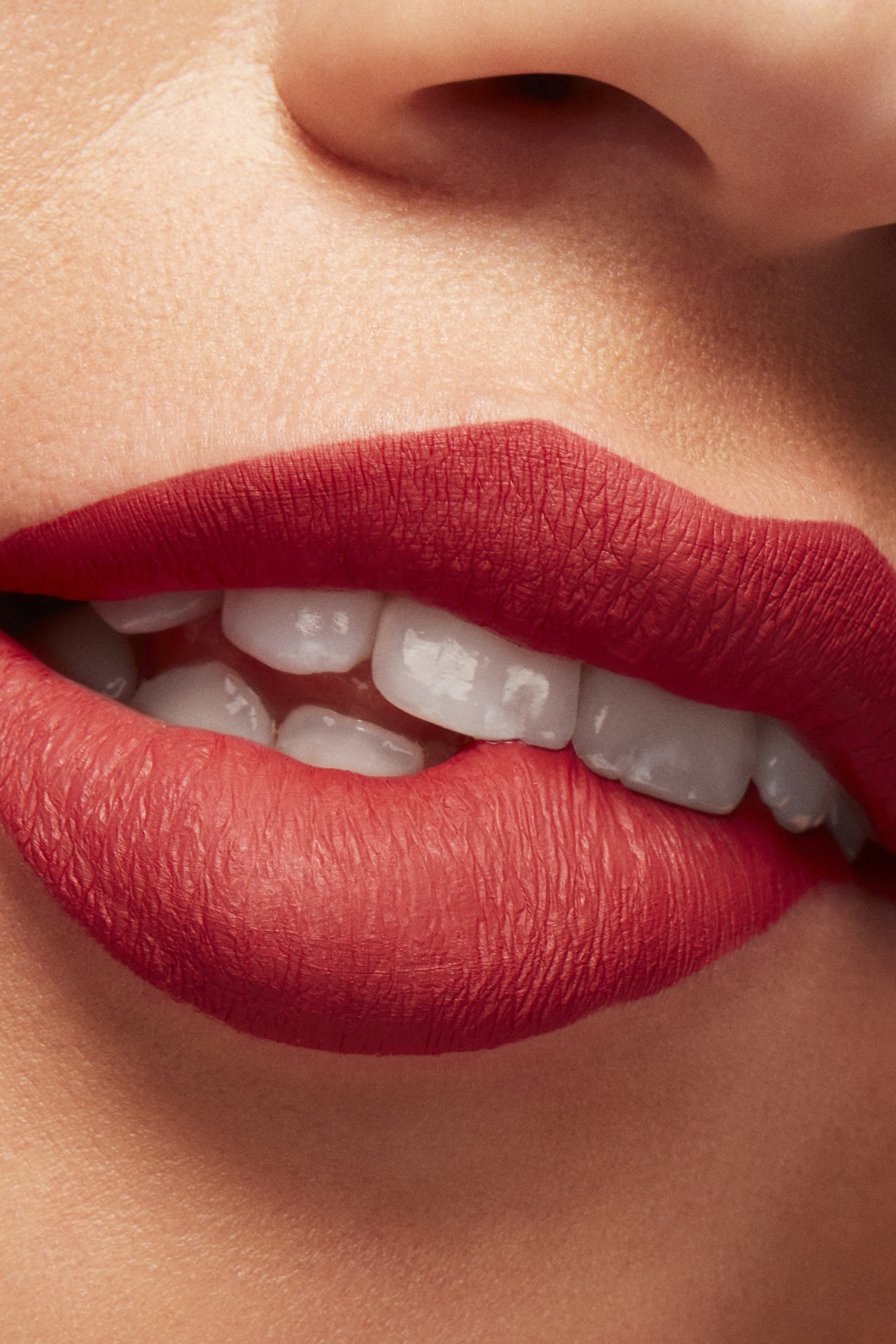 أحمر شفاه لوكد كيس إنك