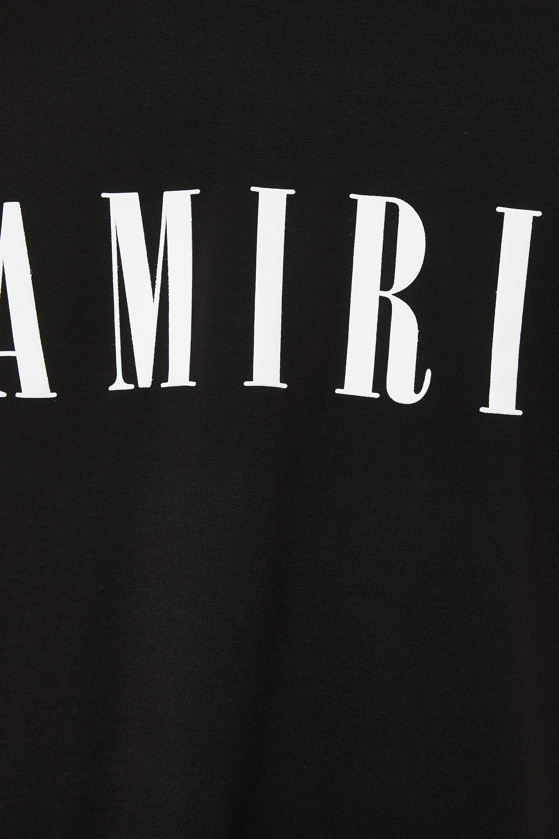 تي شيرت بشعار الماركة