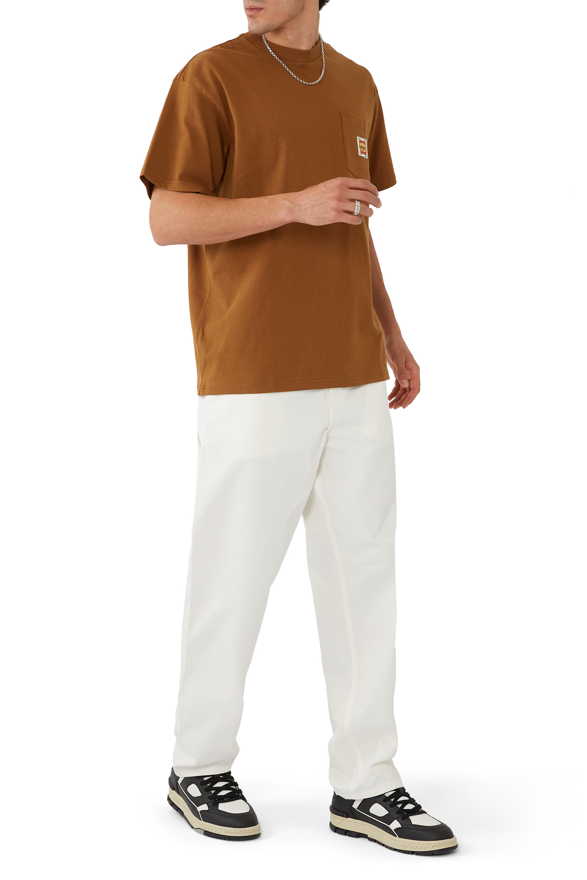 تيشيرت بأكمام قصيرة وجيب