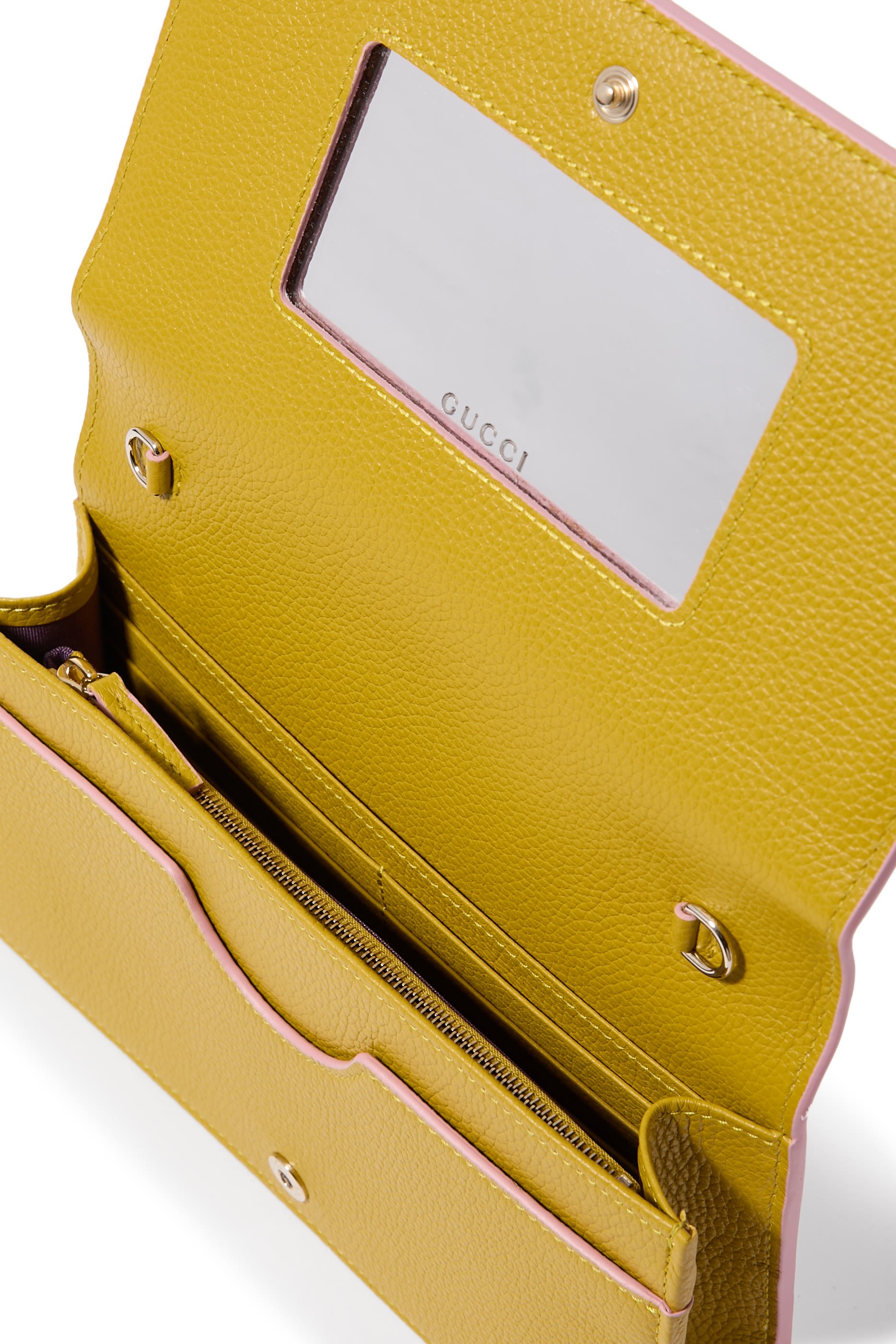 محفظة مارمونت بحرفي شعار الماركة وحمالة سلسلة