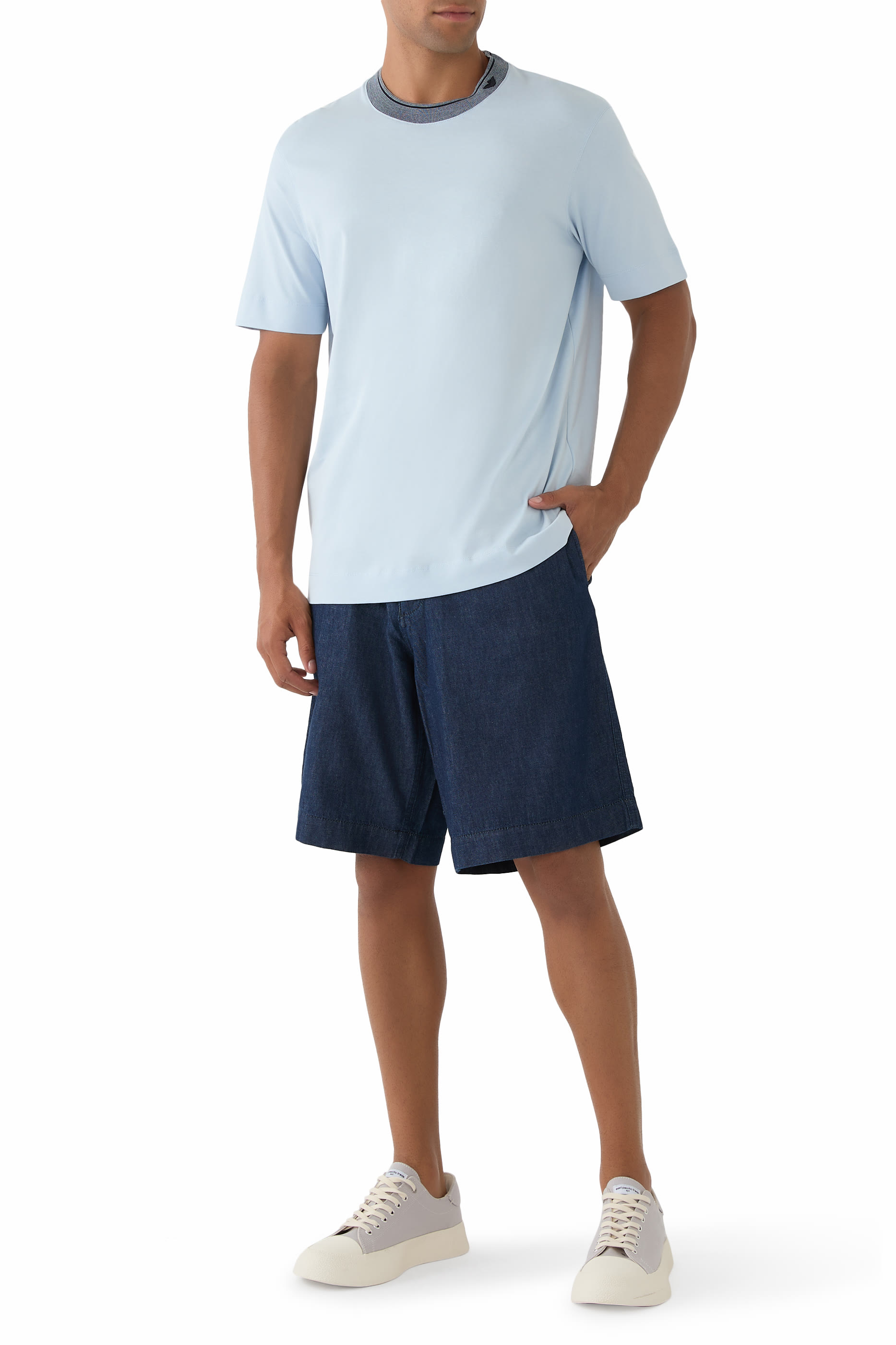 شورت بيرمودا شامبراي اي اس في دنيم 