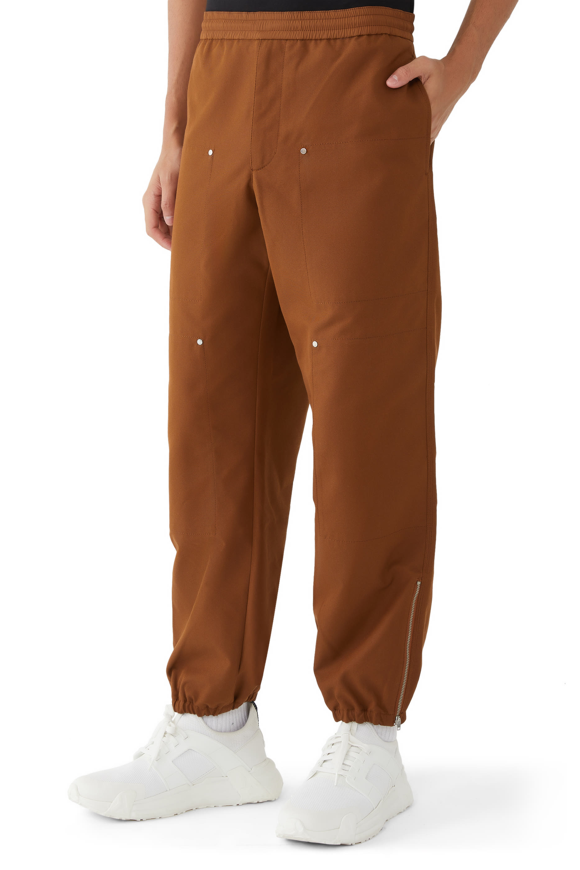 بنطال رياضي بتطريز شعار الماركة قطن