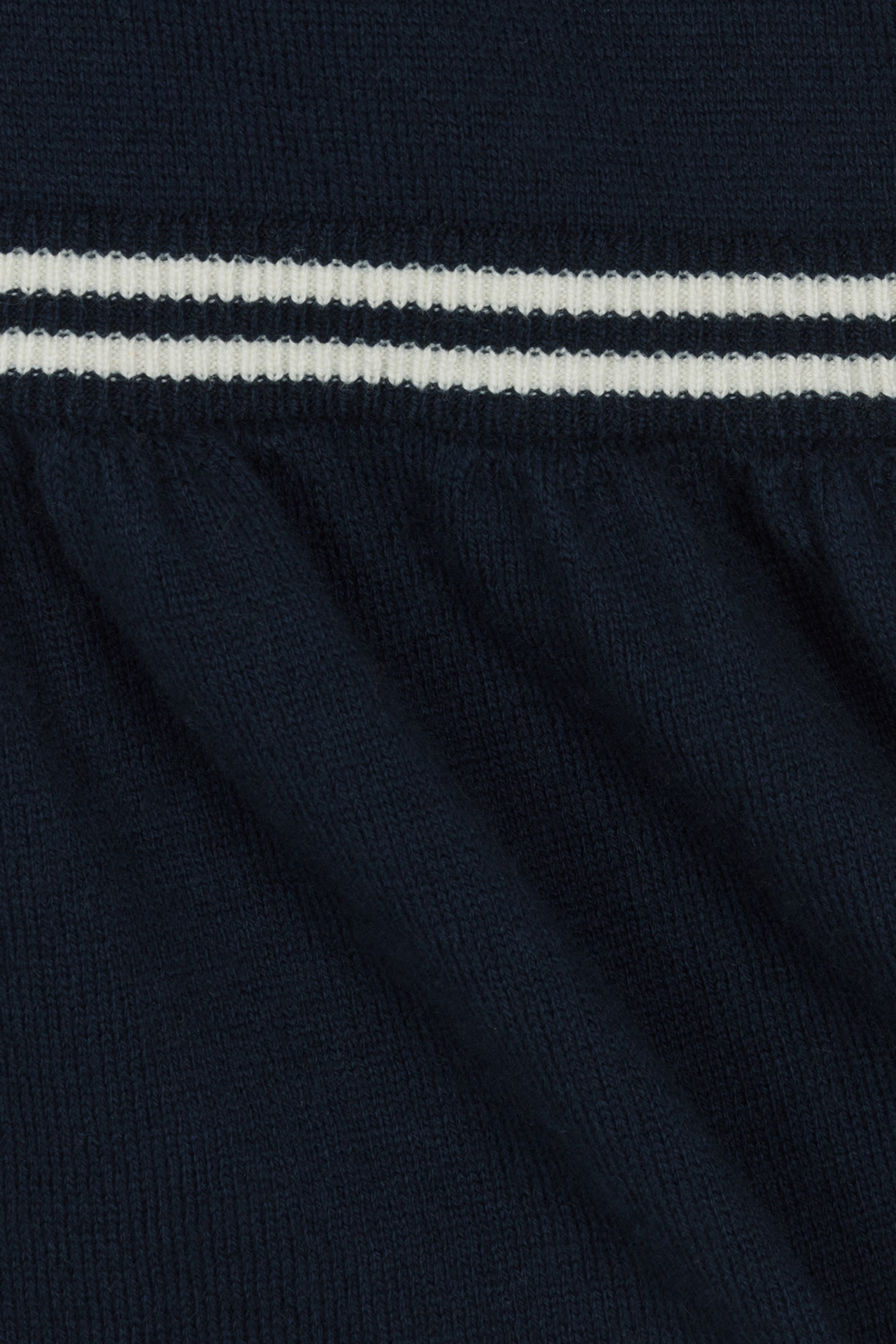 فستان منسوج مزين بالدب تيدي ضمن تشكيلة العودة للمدرسة للأطفال