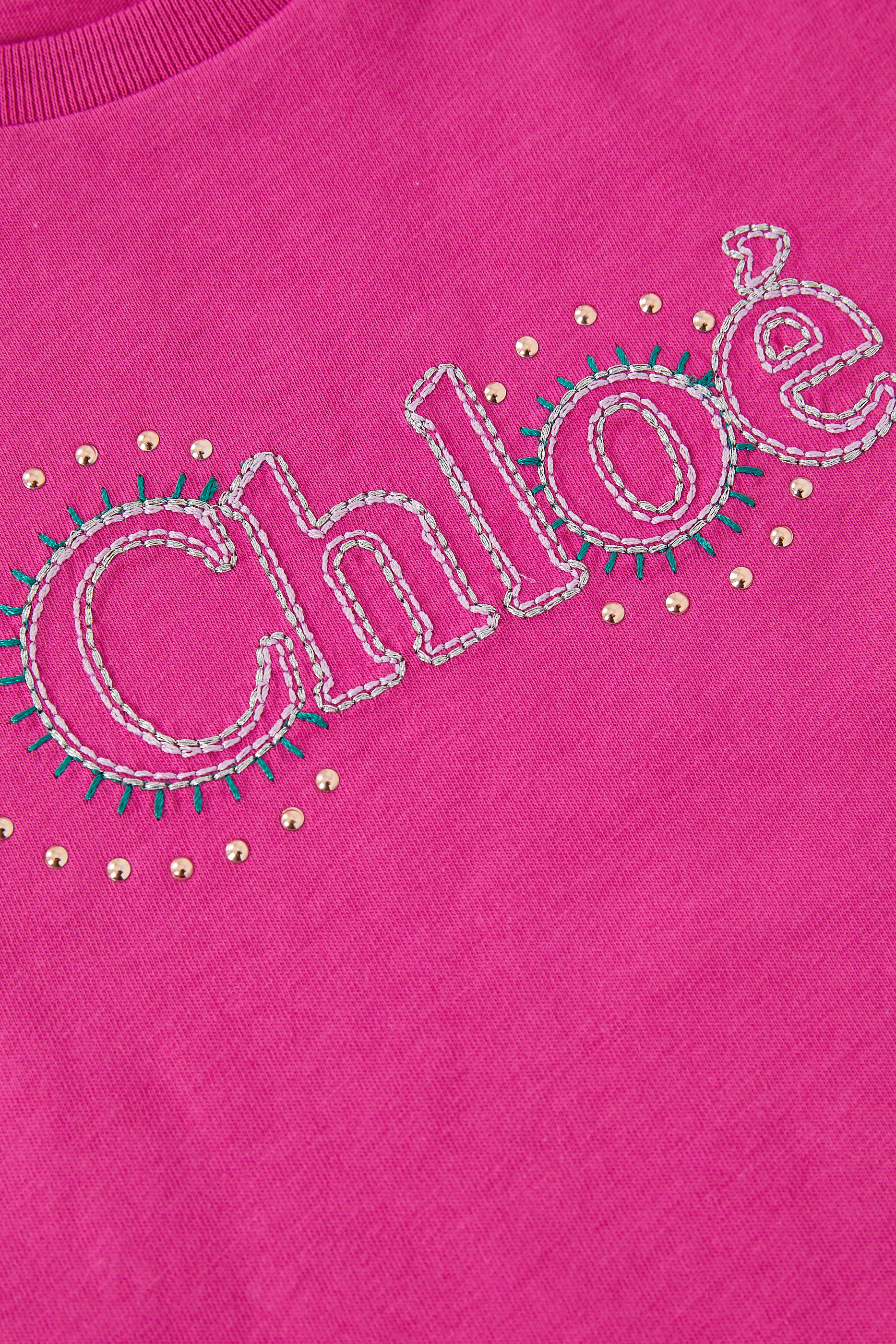 تيشيرت مطرز بشعار الماركة للأطفال