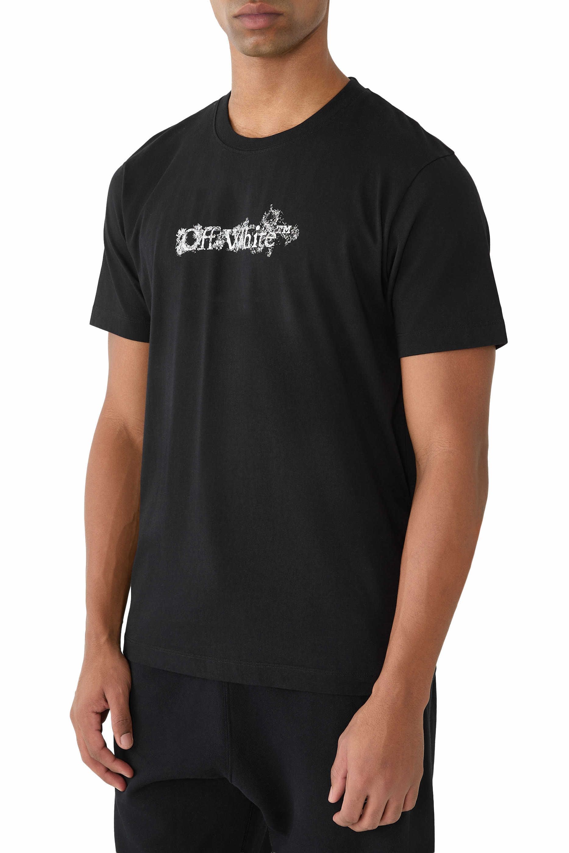 تيشيرت هيرالديك بقصة ضيقة بشعار السهم