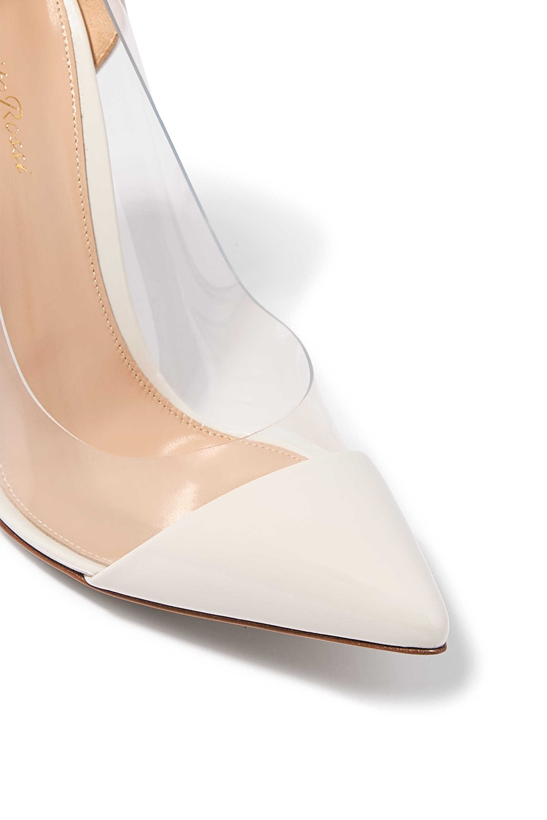 حذاء كلاسيك 105 بأجزاء شفافة