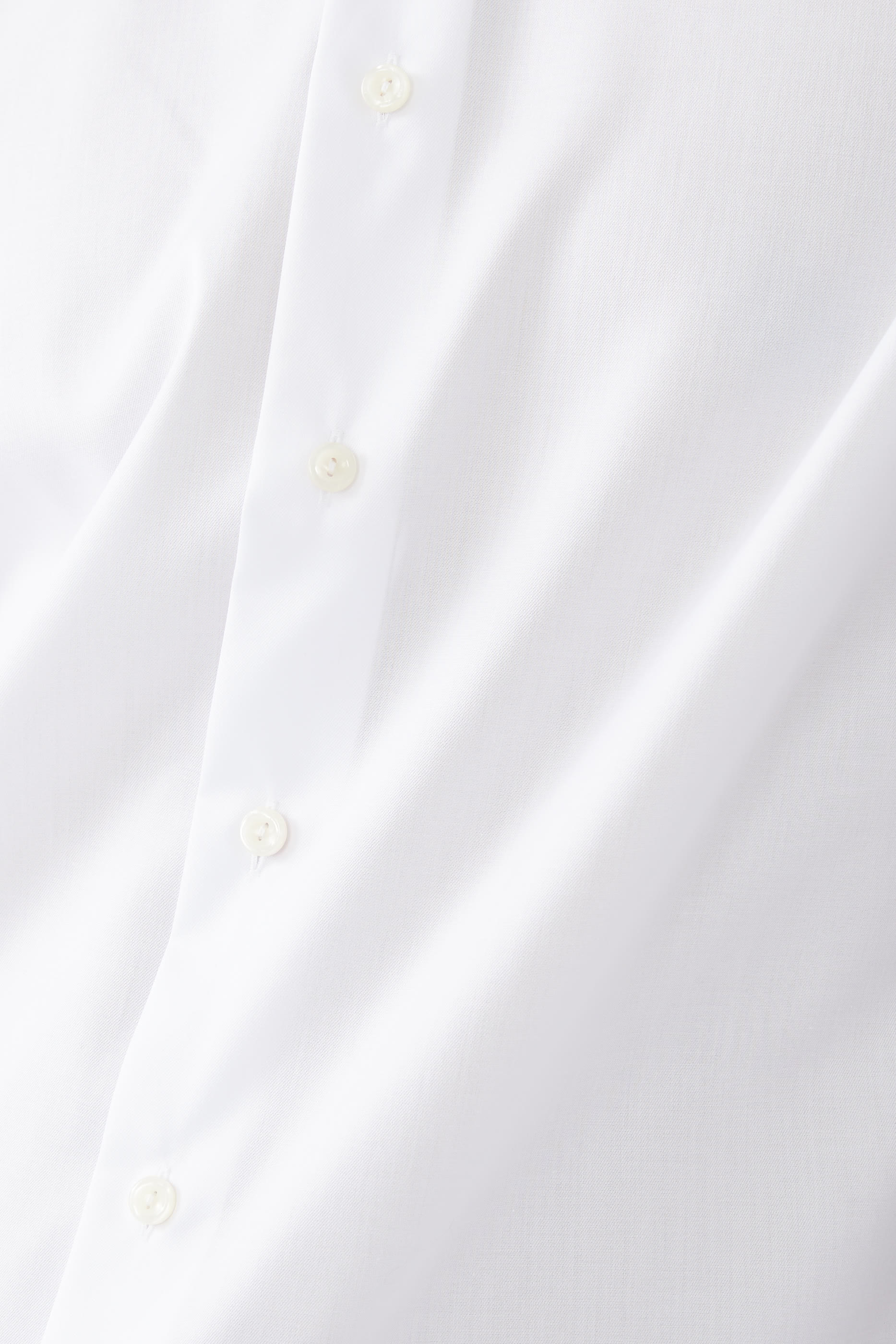 قميص سادة تويل مميز للماركة