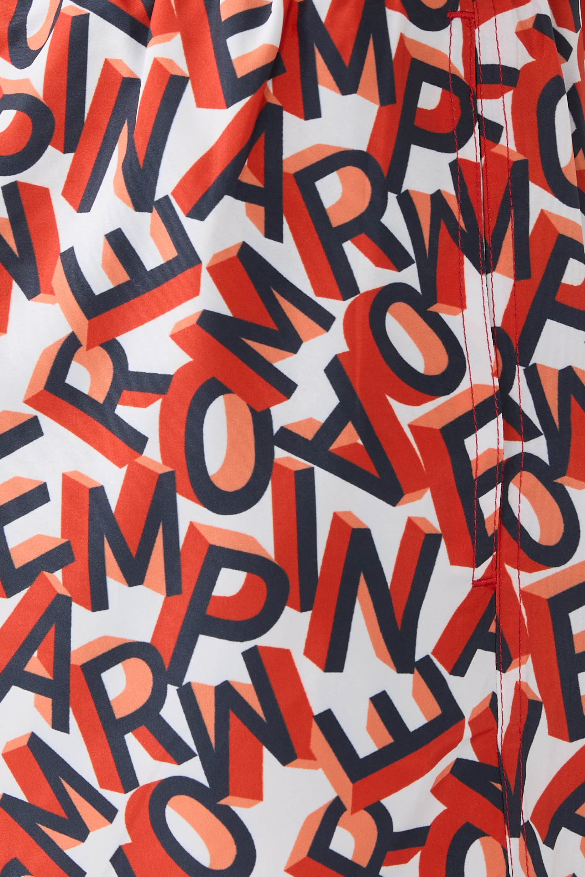 شورت سباحة بنقشة شعار الماركة