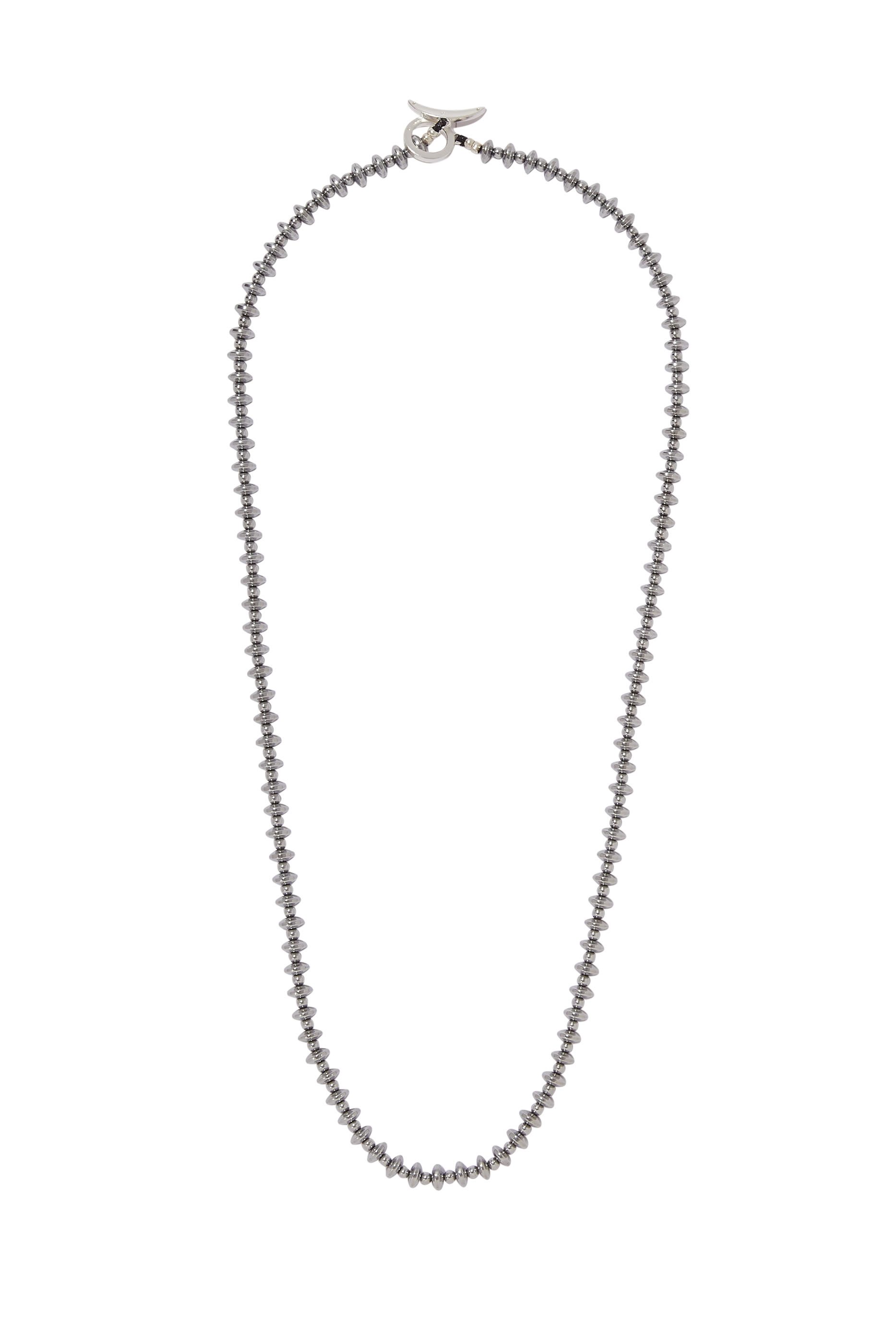 قلادة دائرية مرصعة بخرز هيماتيت