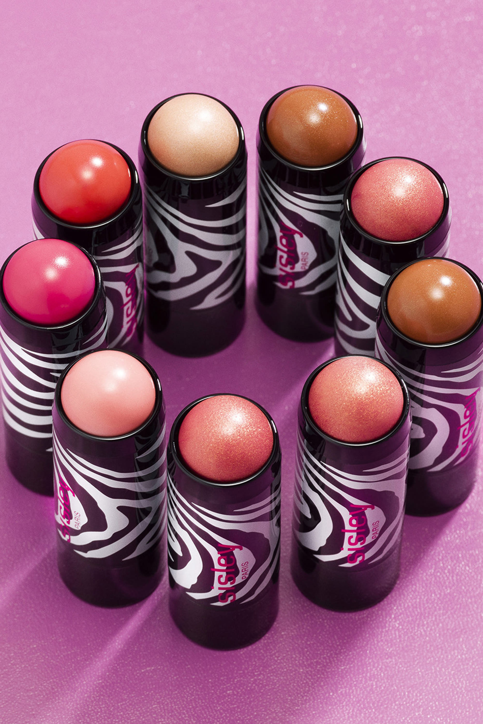 أحمر خدود فيتو بلش تويست