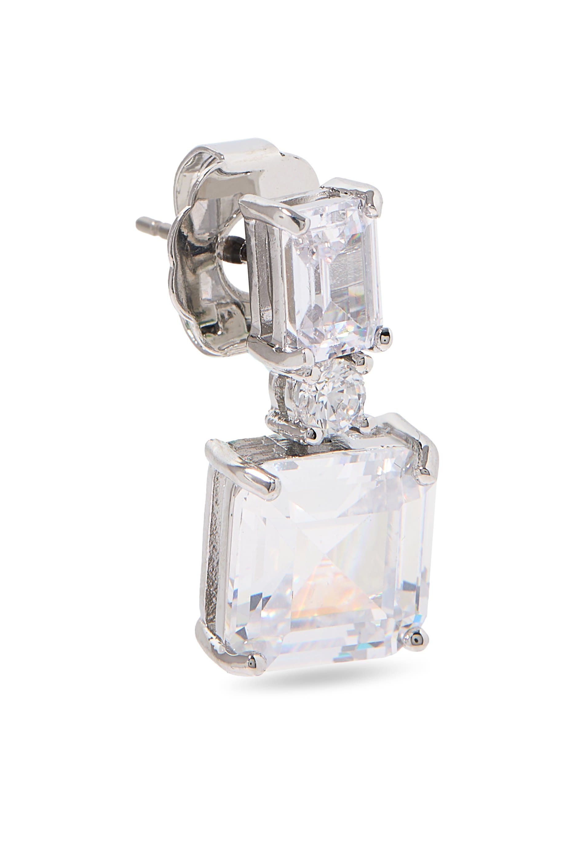 أقراط متدلية مزدوجة بتصميم مبطن مرصعة بأحجار زركونيا مكعبة، نحاس مطلي بالروديوم