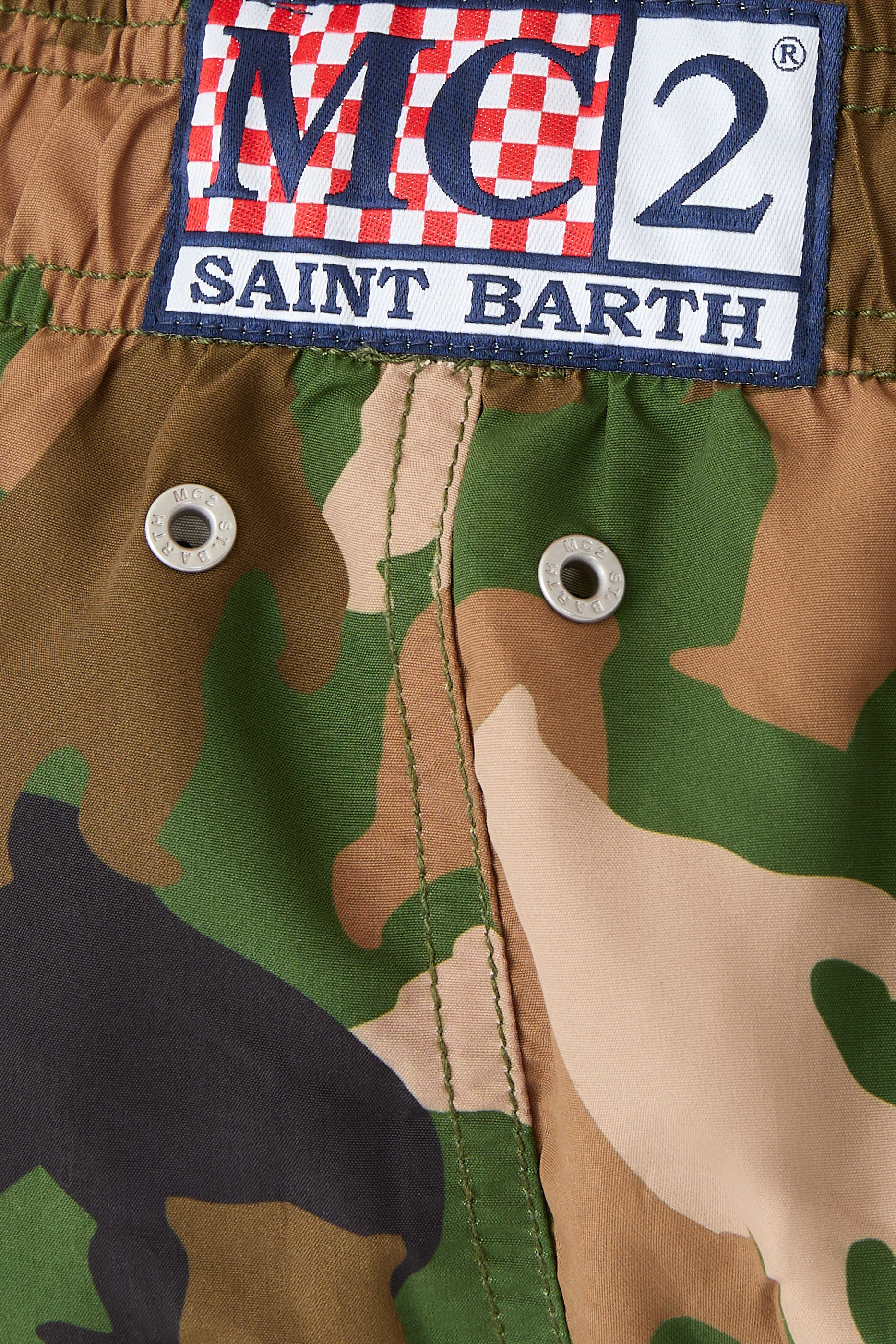 شورت سباحة غوستافيا