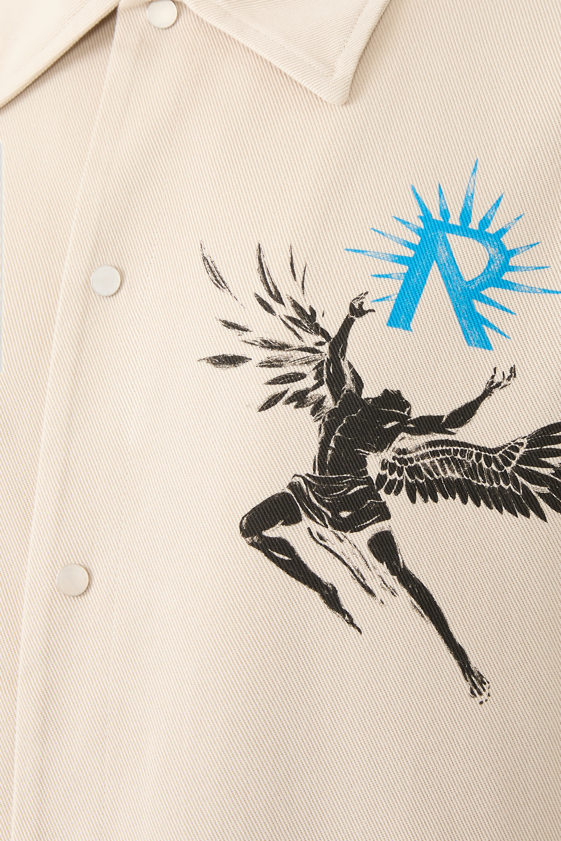 قميص إيكاروس بأكمام قصيرة