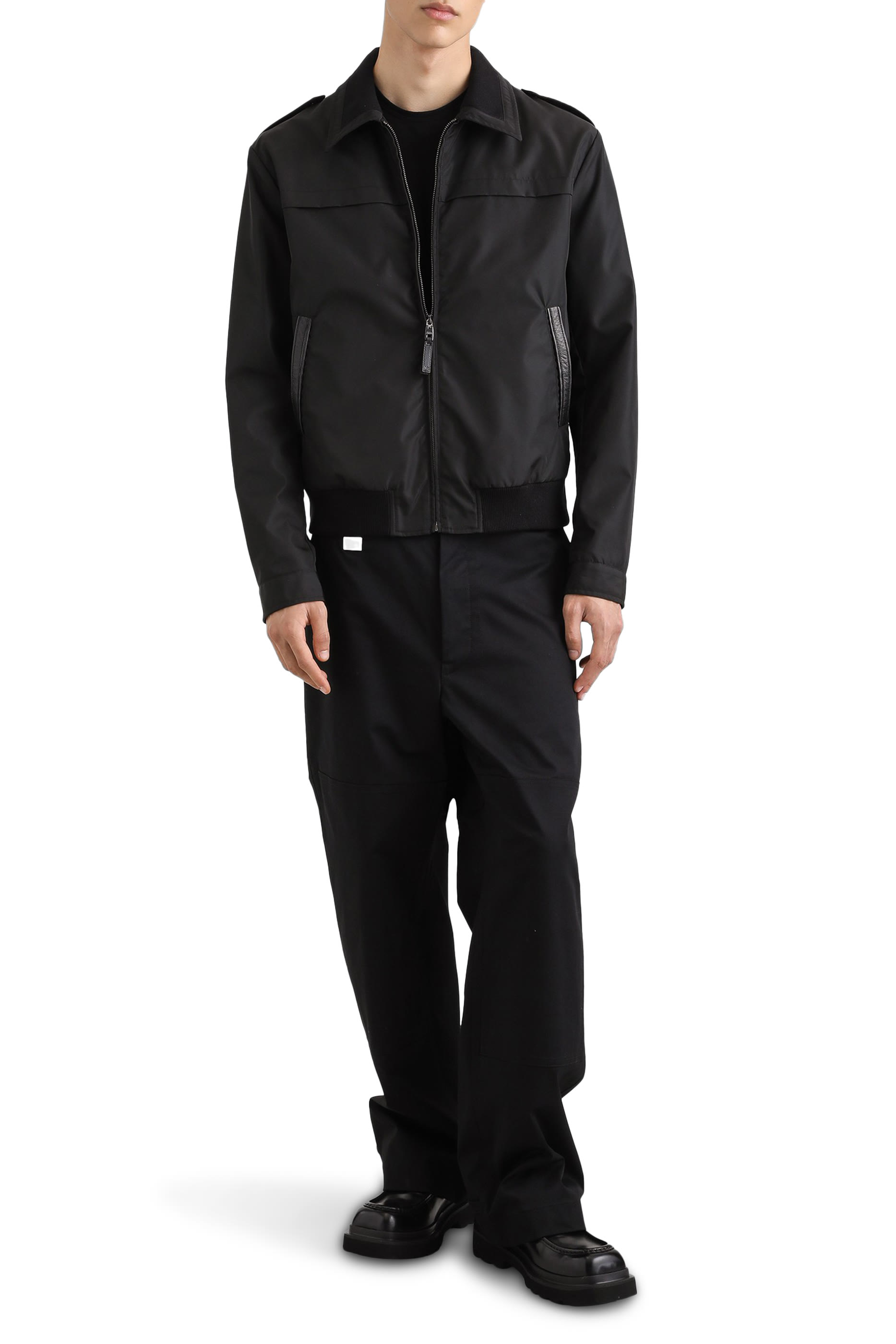 تيشيرت برقعة شعار الماركة قطن