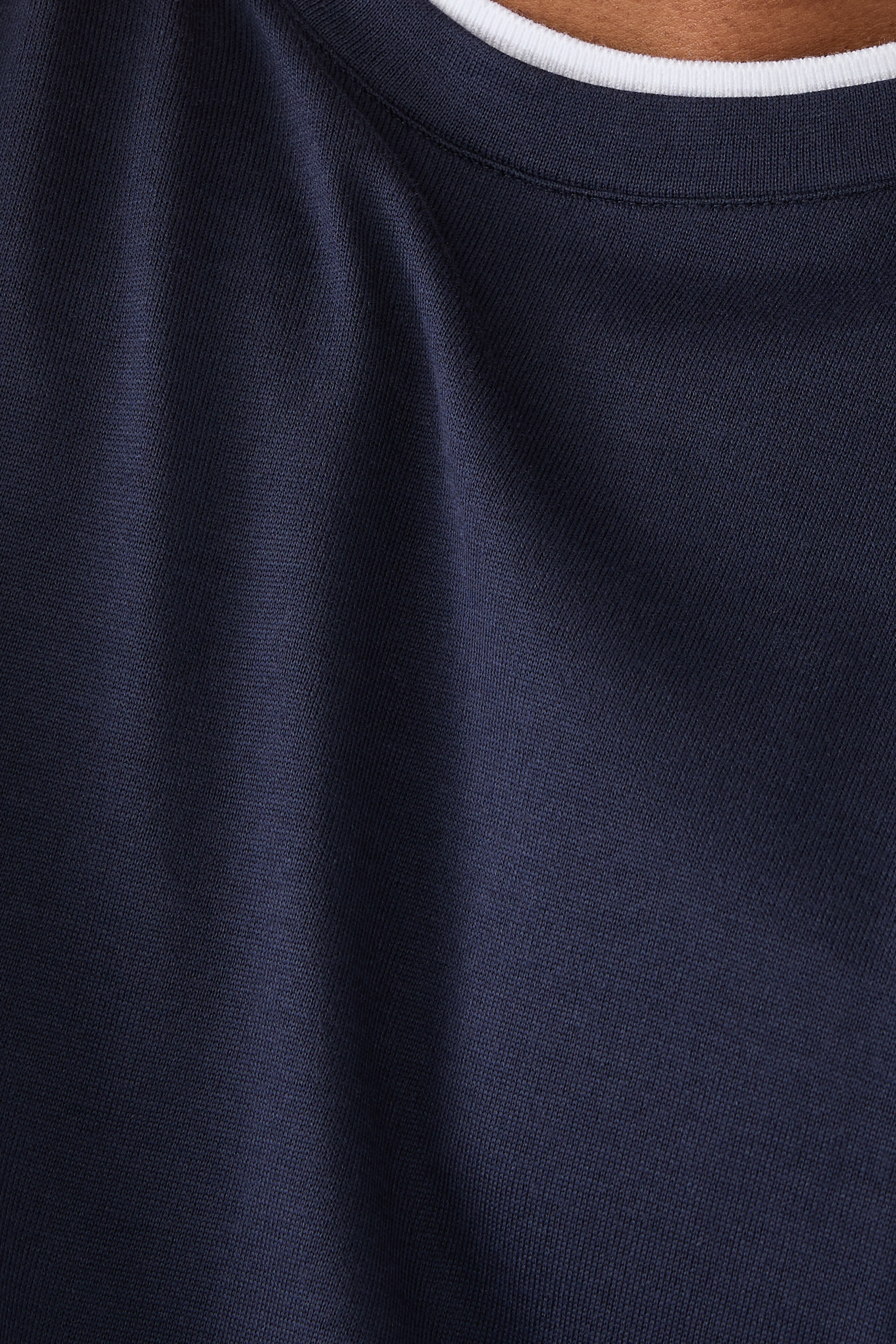 تيشيرت متعدد الطبقات