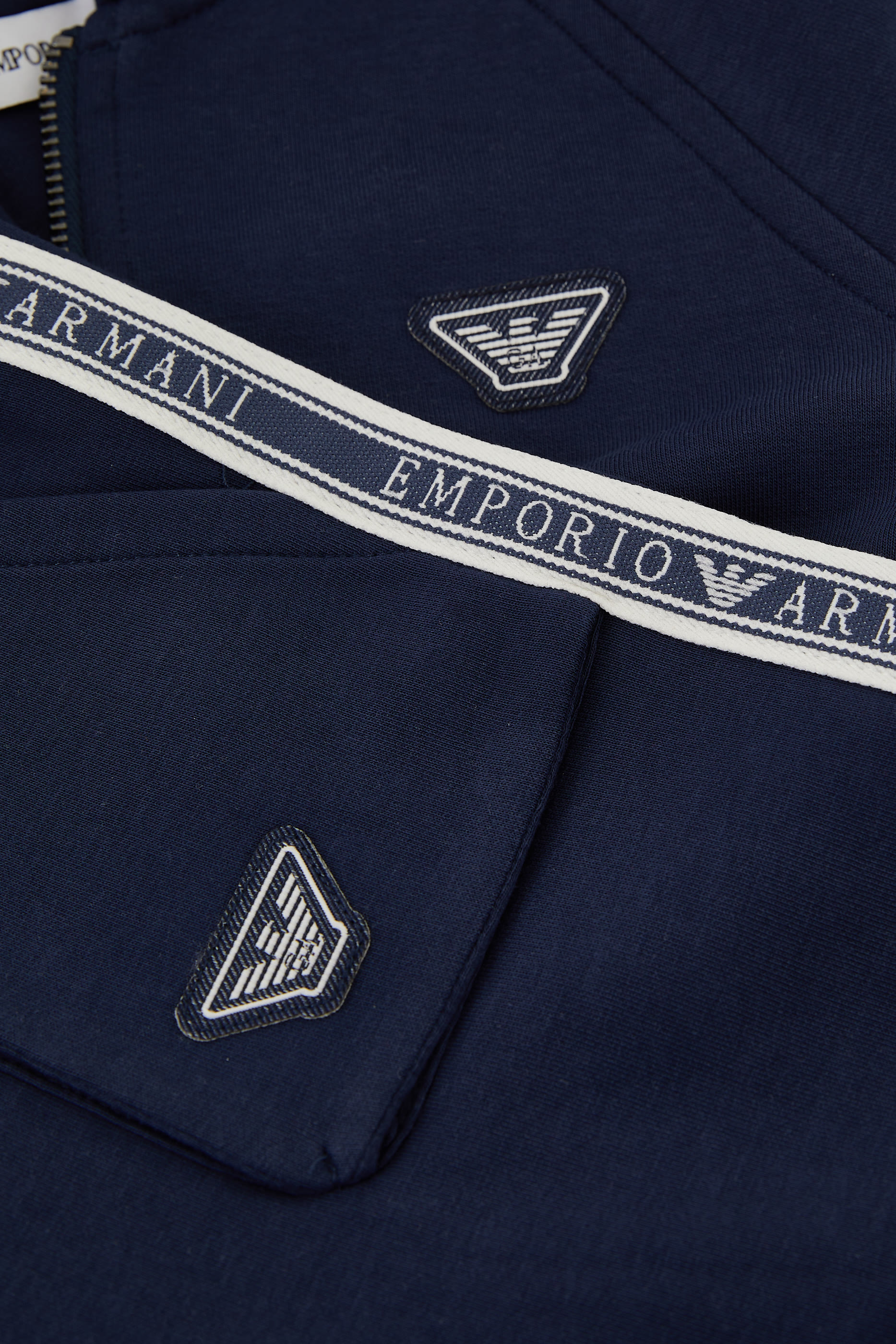 طقم بدلة رياضية بشريط بشعار الماركة للأطفال