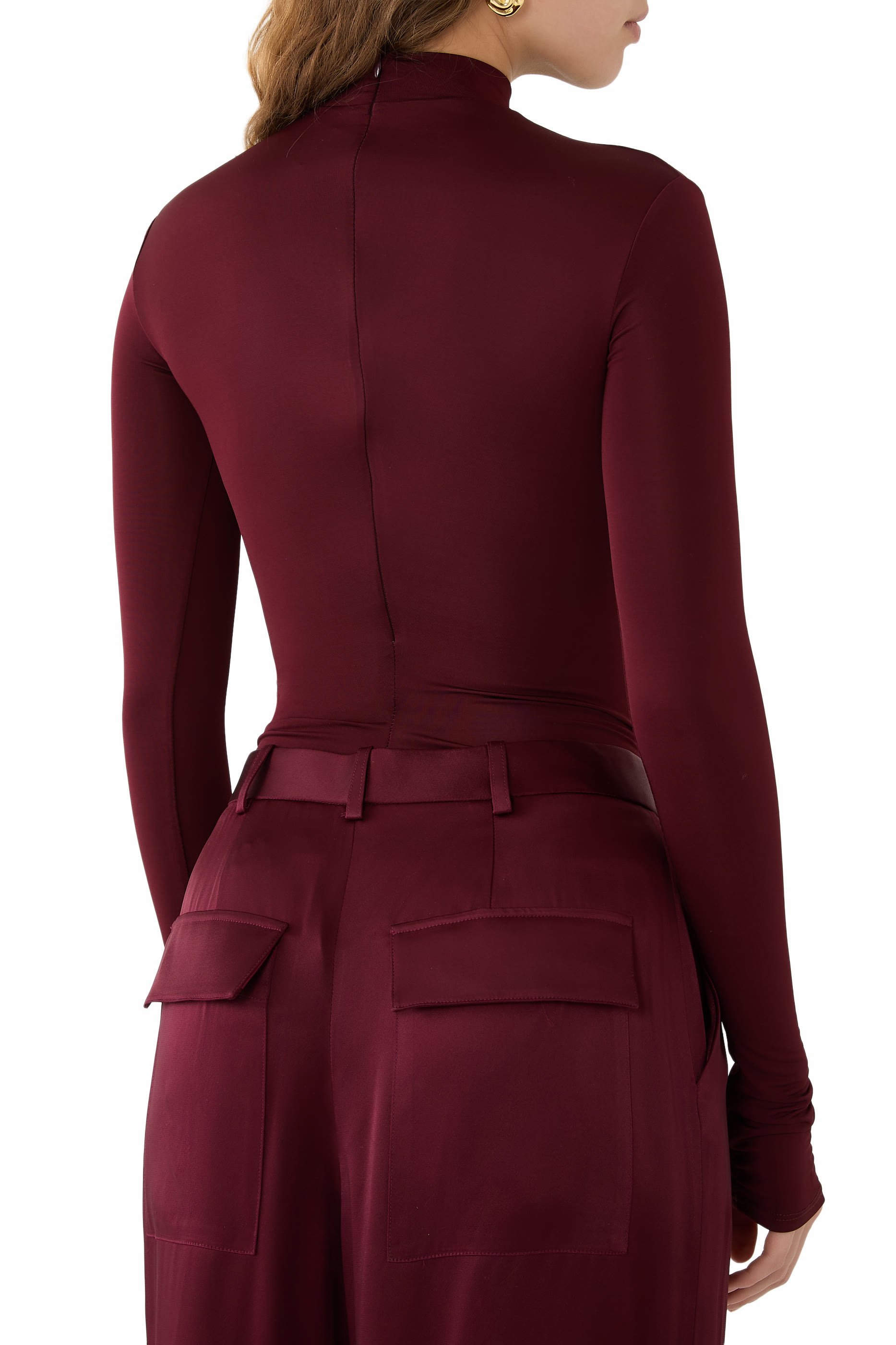  بودي سوت بياقة عالية جيرسيه