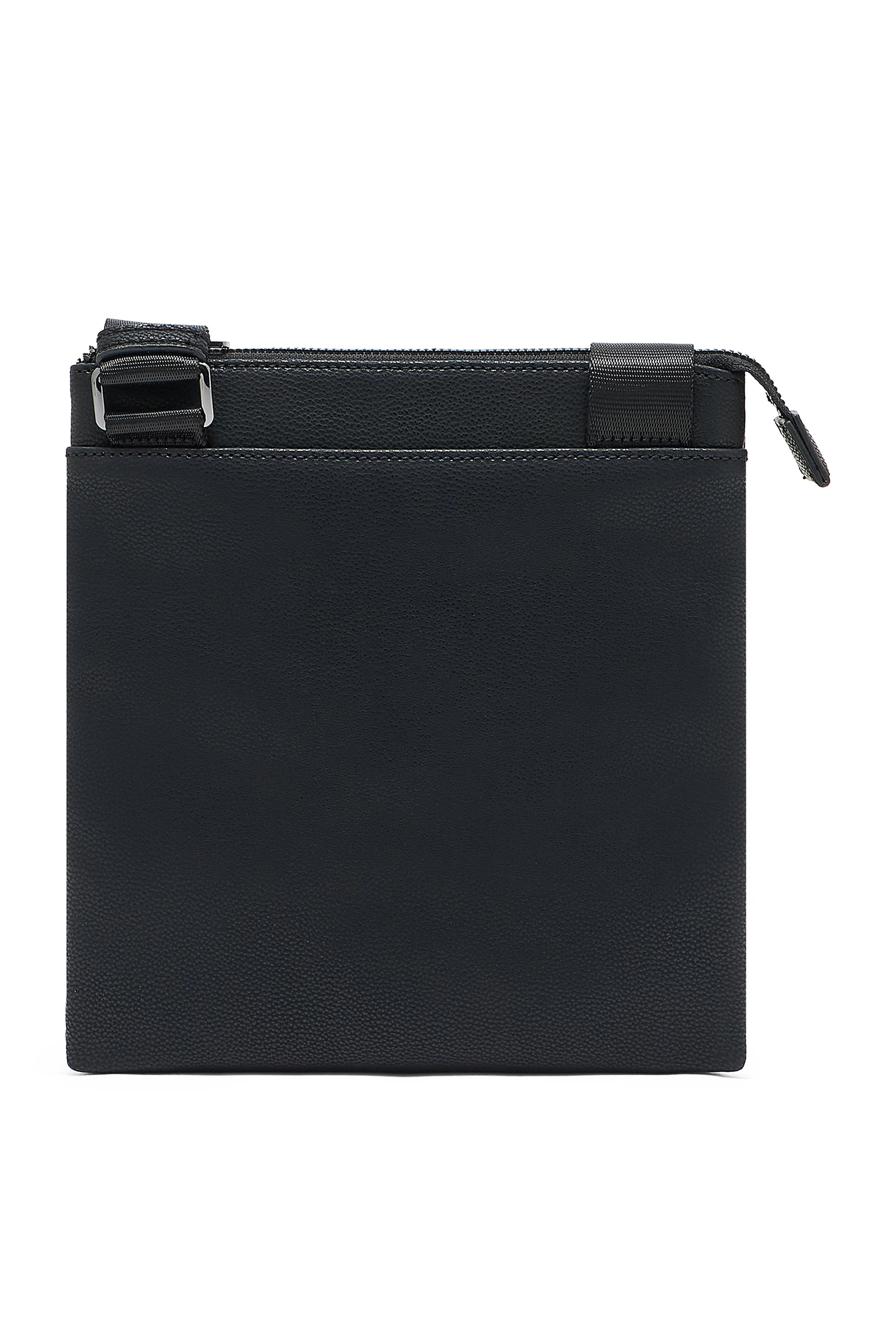 حقيبة كروس بودي بشعار الماركة