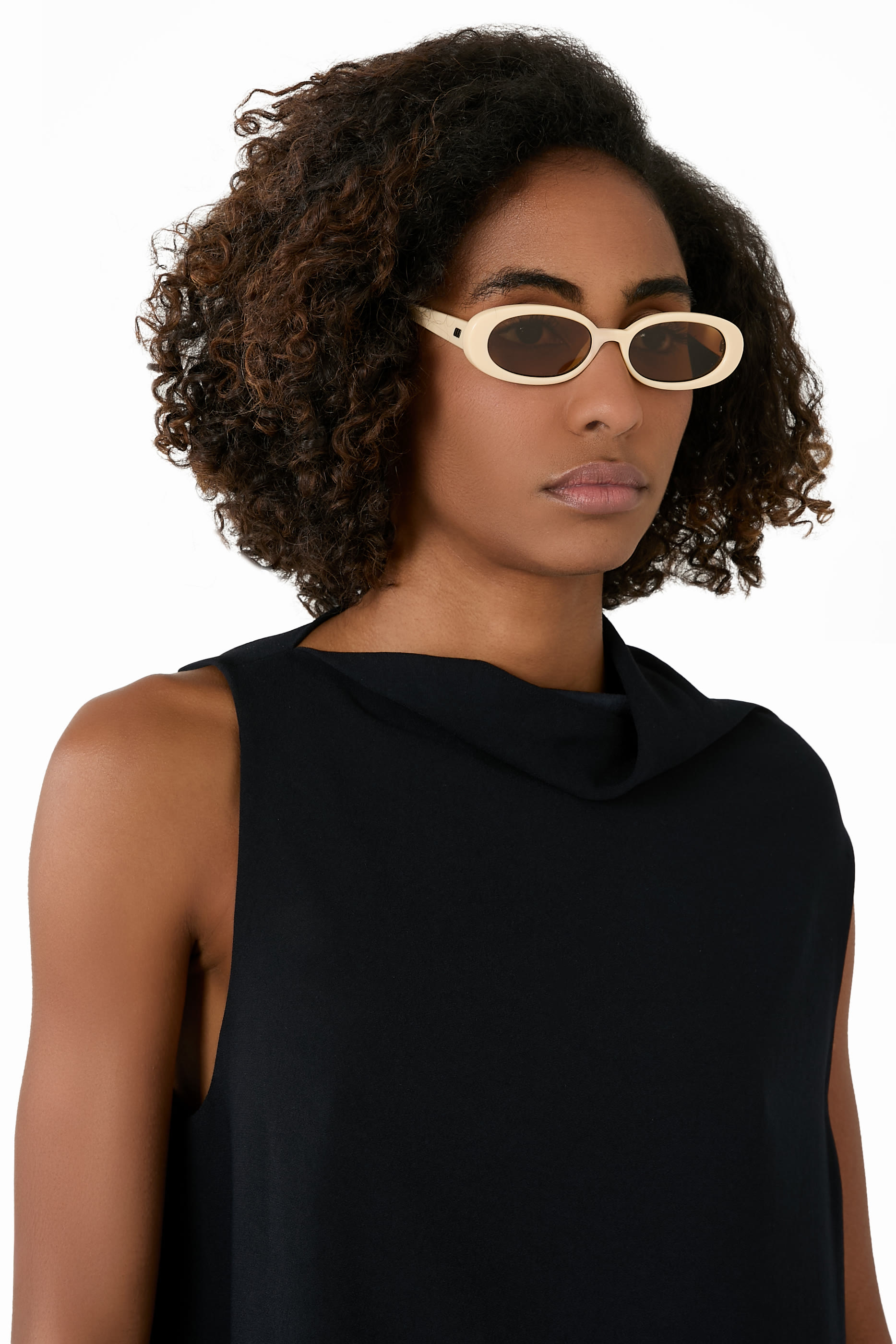 نظارة شمسية أوتا لاف