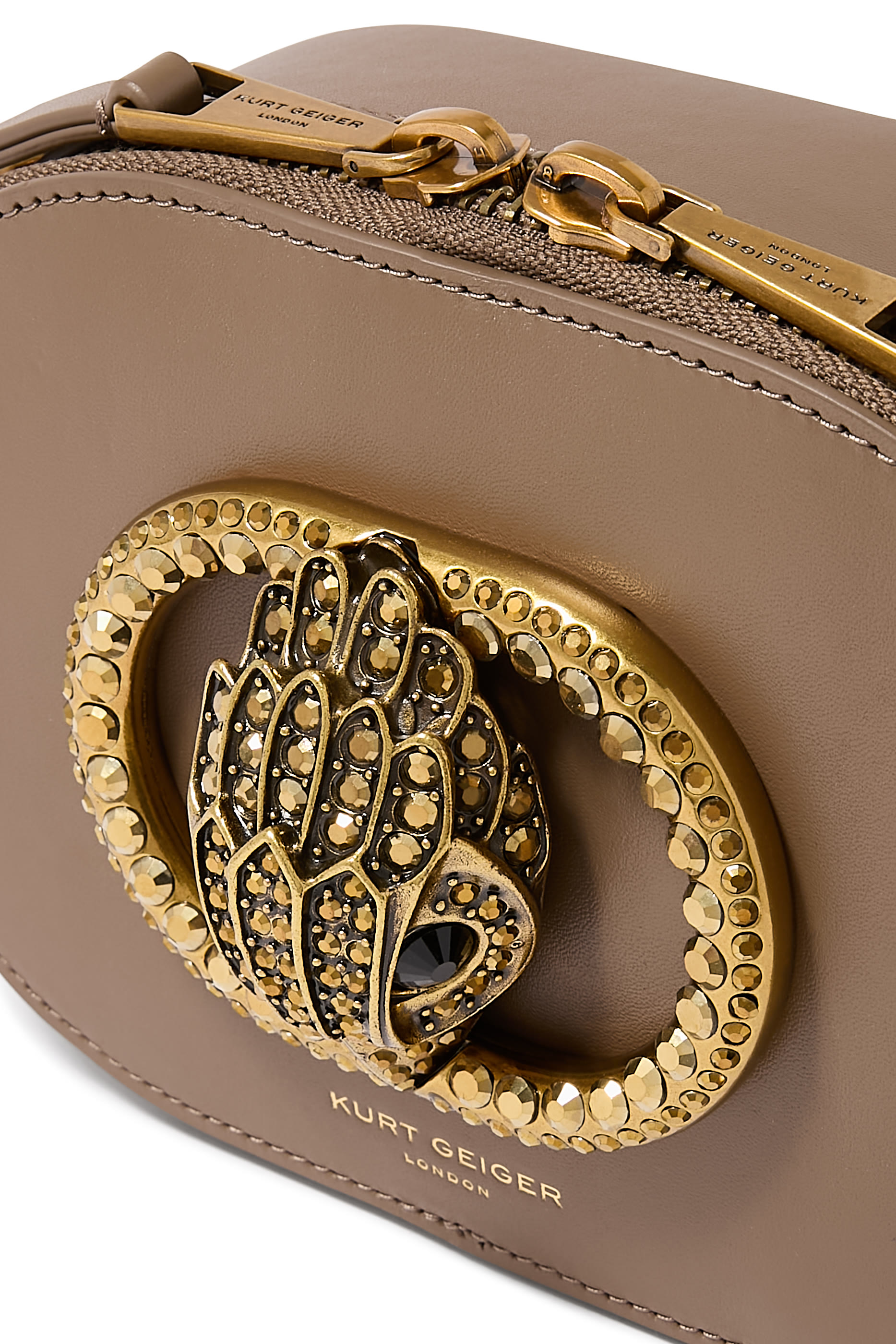 حقيبة كاميرا تشيلسي صغيرة