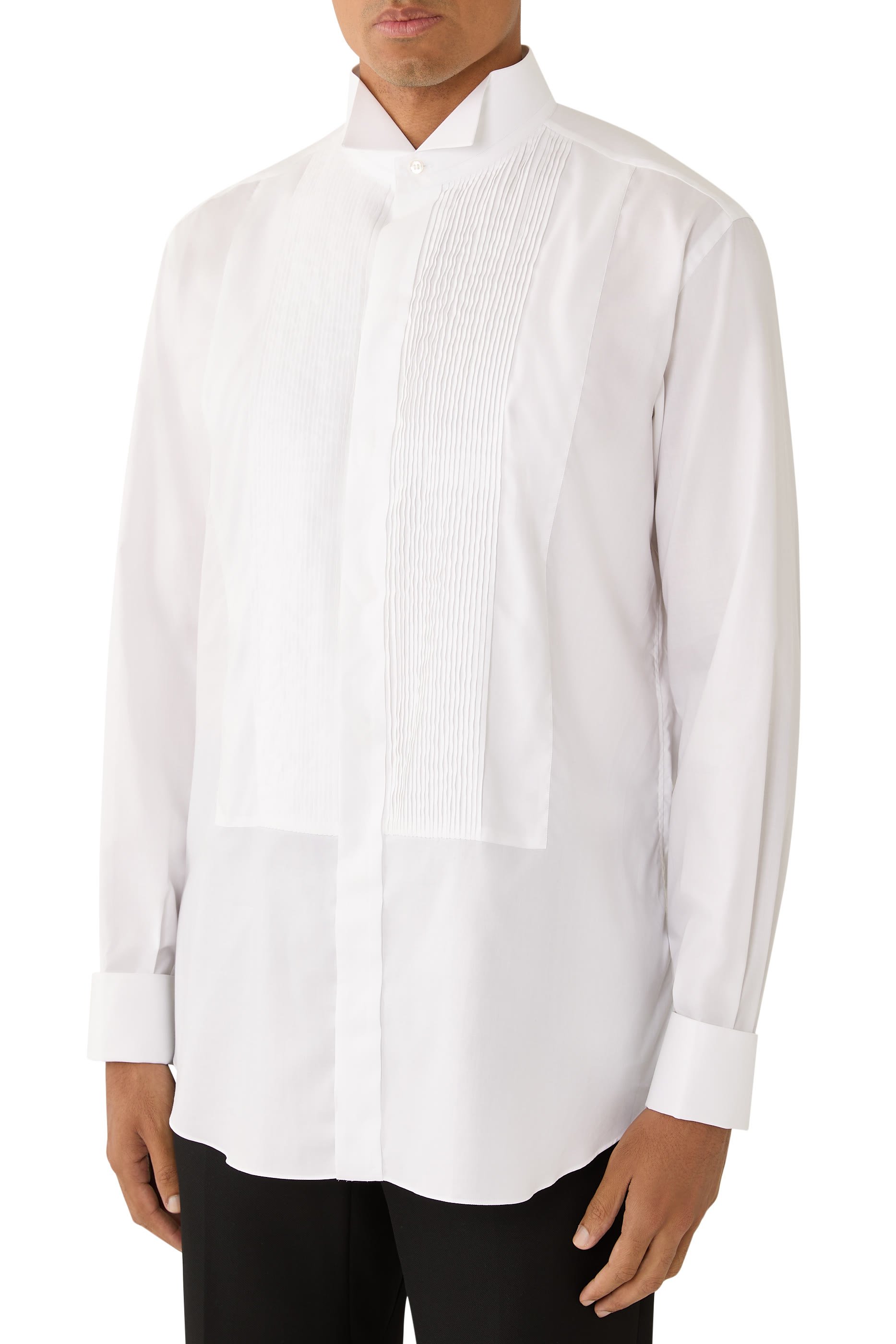 قميص بأكمام طويلة وحافة منحنية