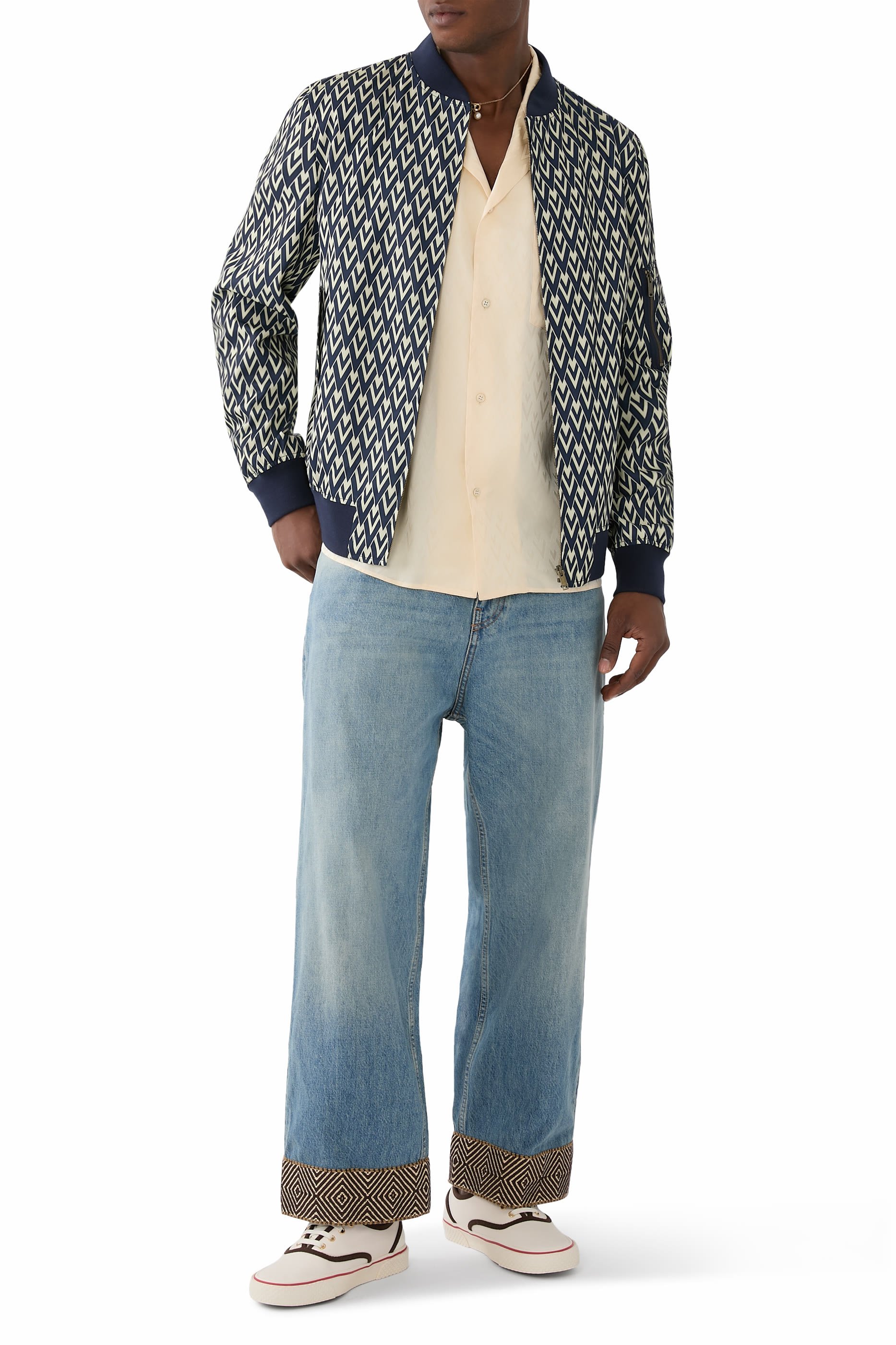 قميص مزين كليا بشعار الماركة تويل